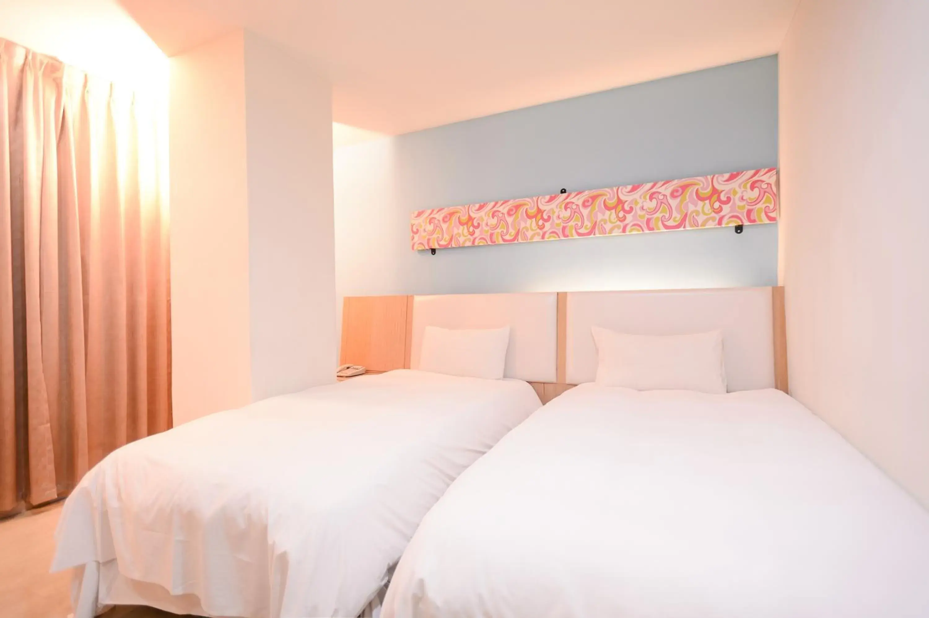 Economy Twin Room in i-Deal Hotel Economy Twin Room in i-Deal Hotel