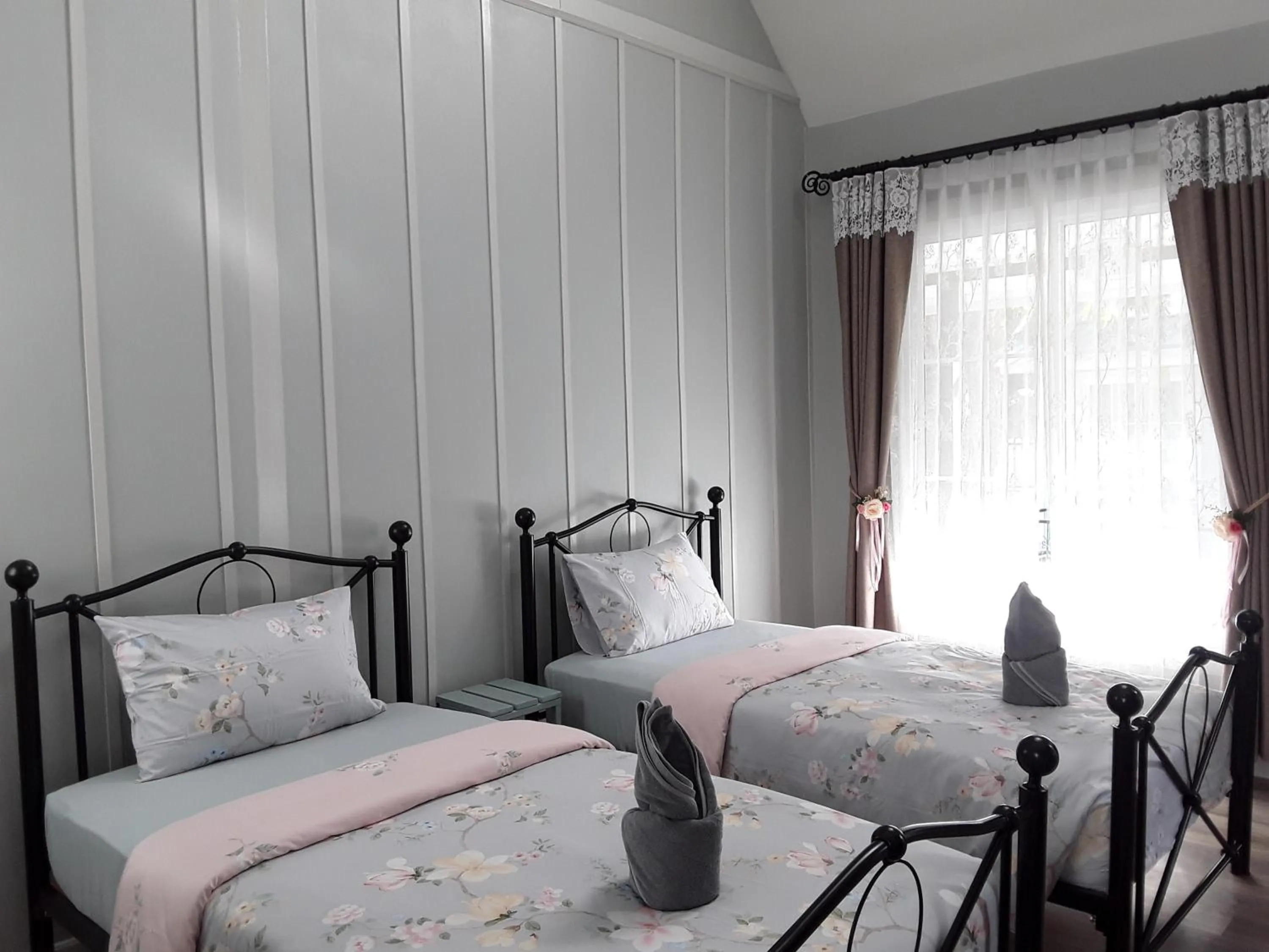 Bed in Sky cottage Bungalow