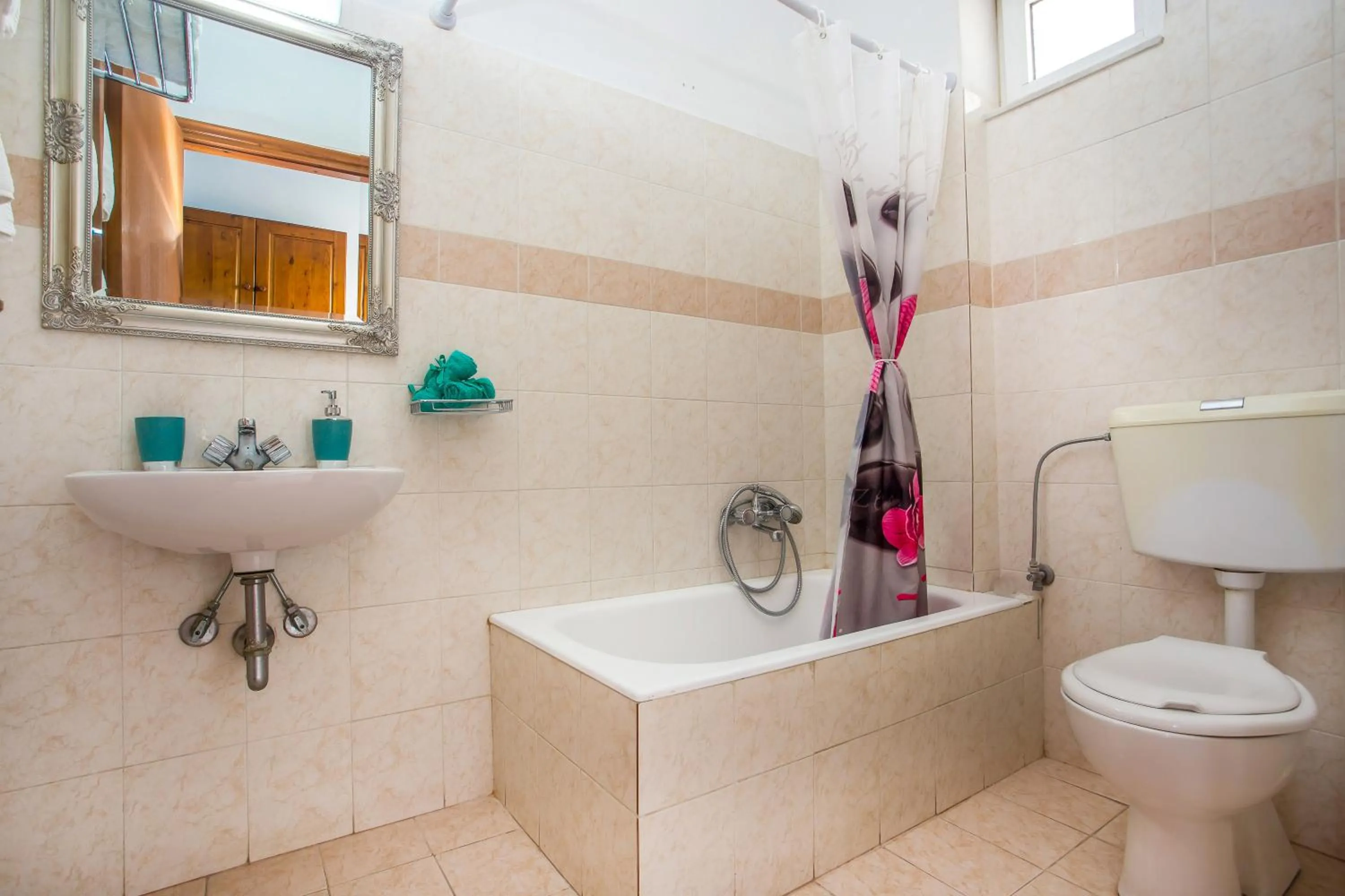 Toilet in Iatridis Studios Faliraki