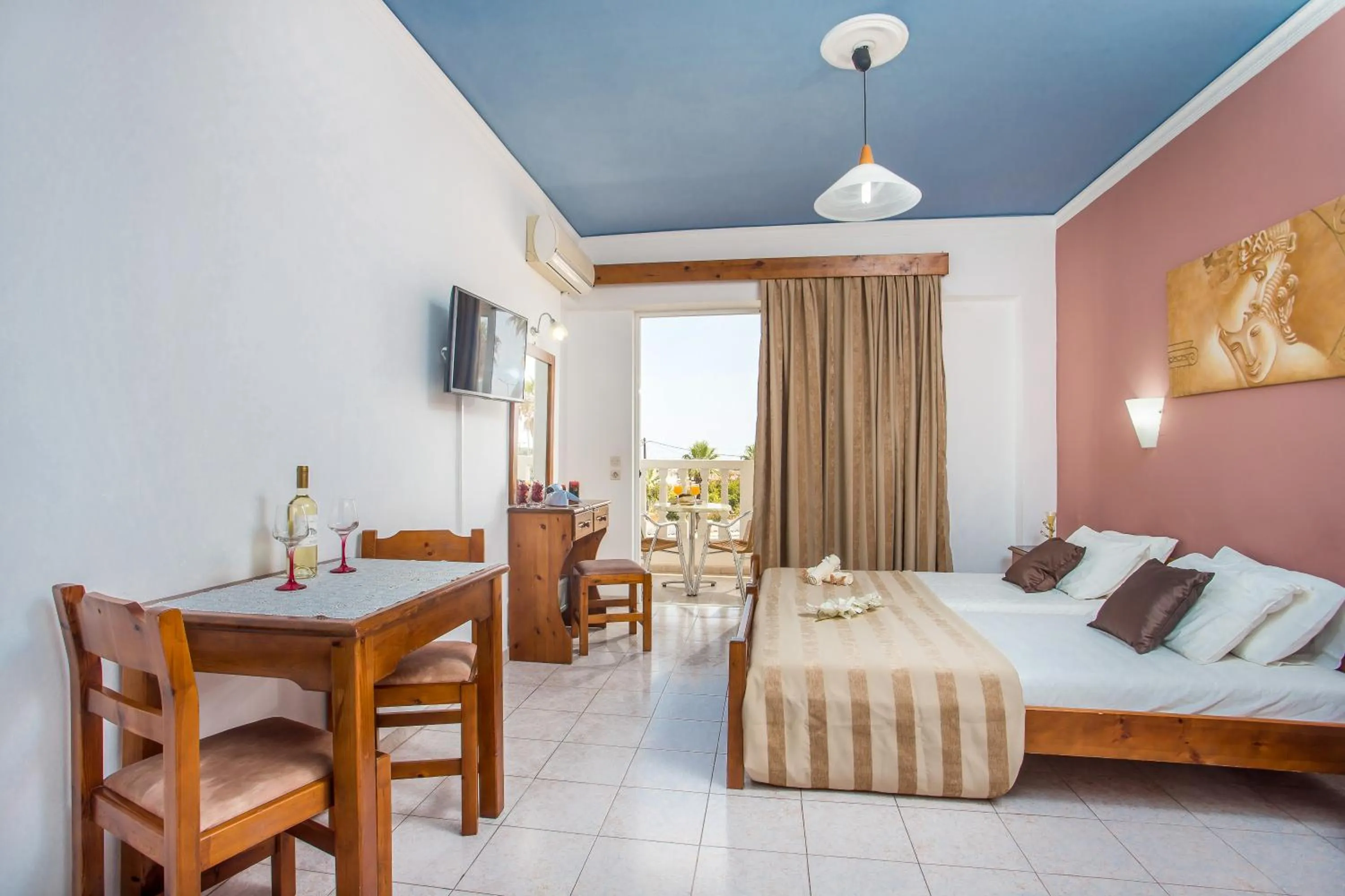 TV and multimedia, Bed in Iatridis Studios Faliraki