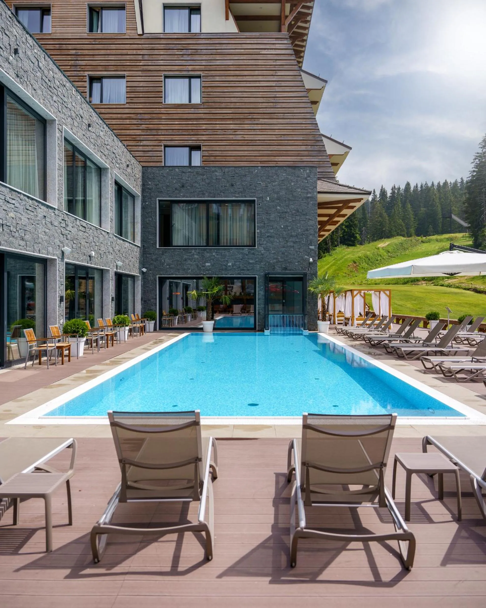 Swimming pool in Gorski Hotel & Spa