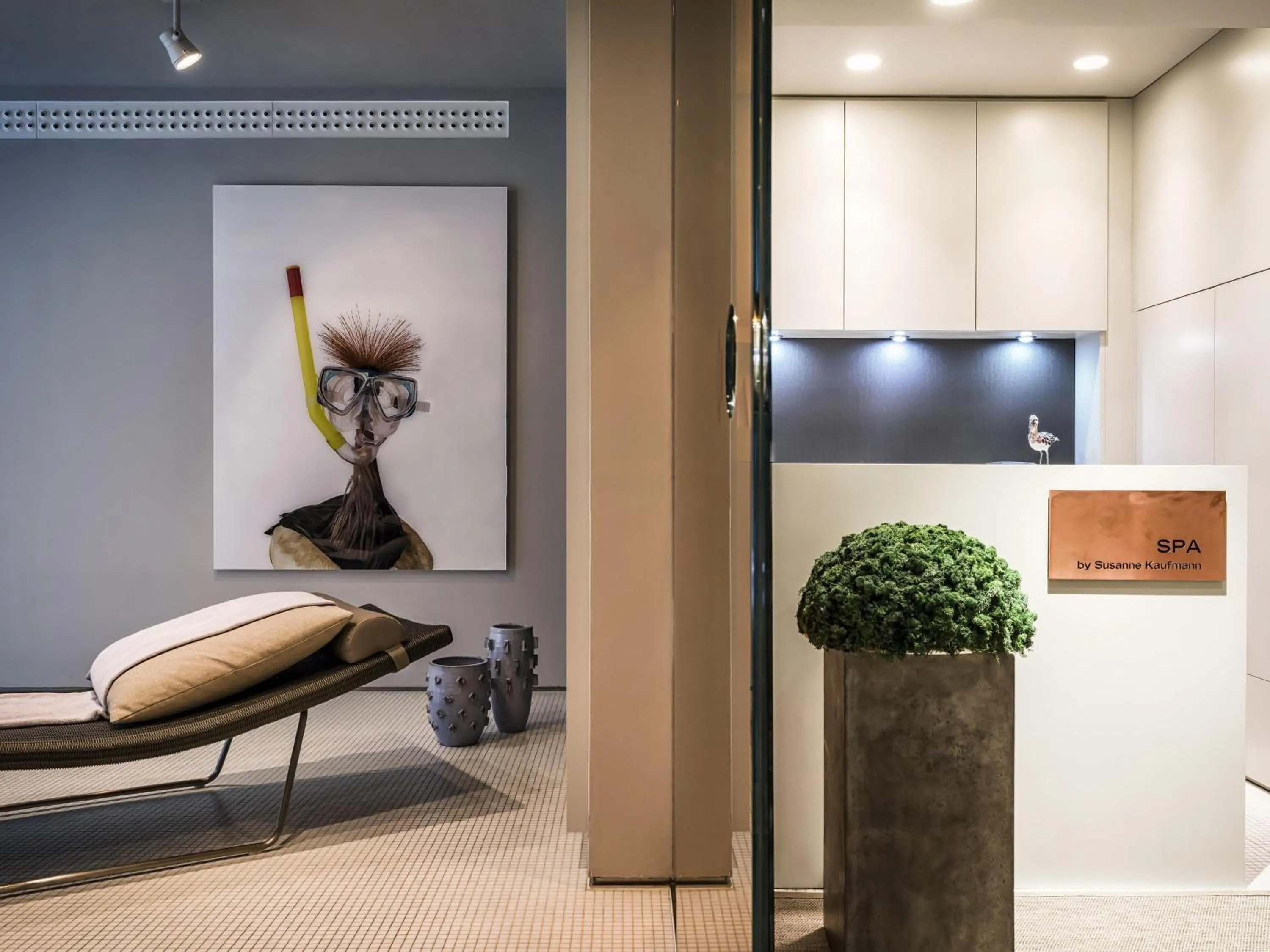 Pool view in Das Stue