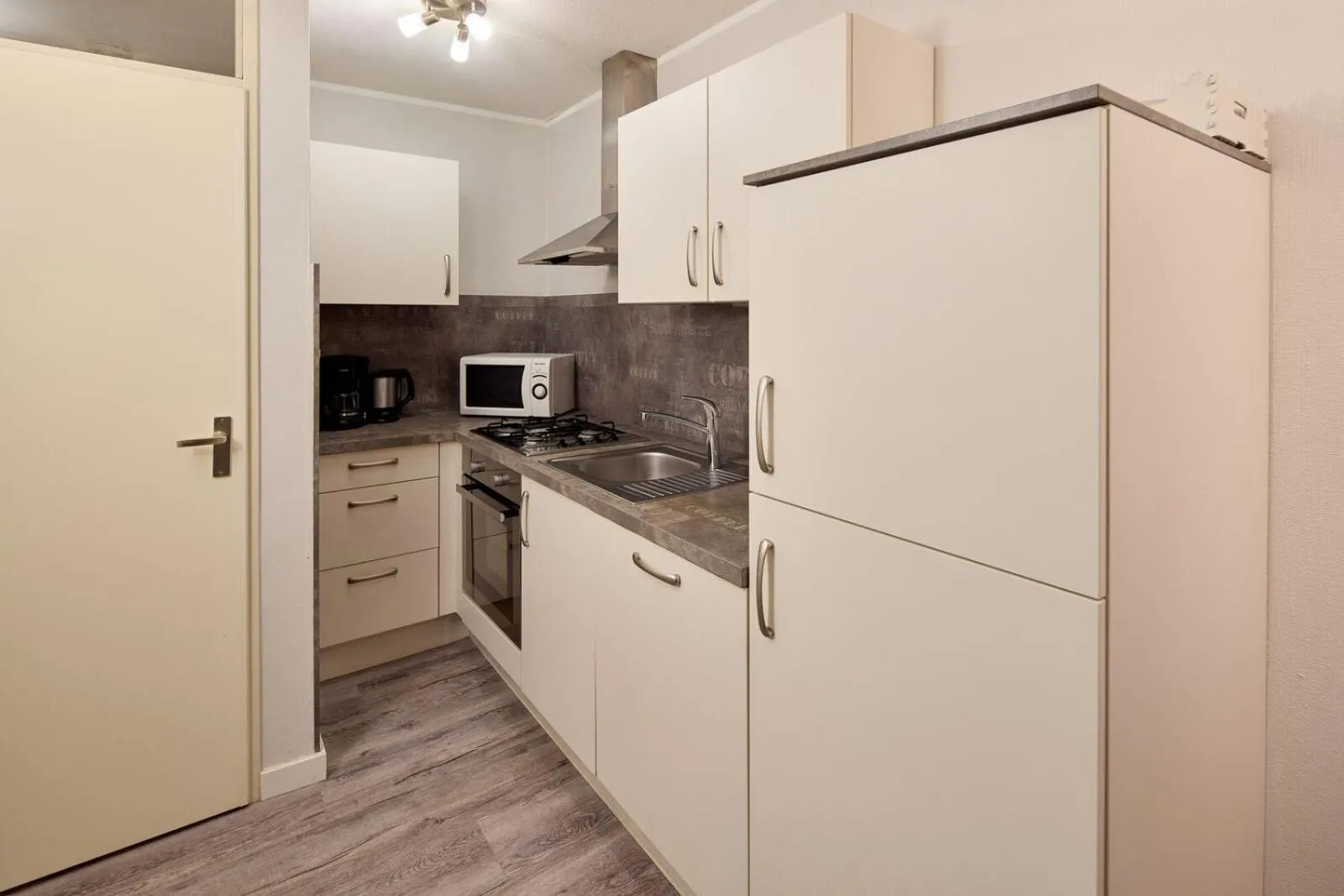 kitchen in De Pelikaan Texel Appartementen