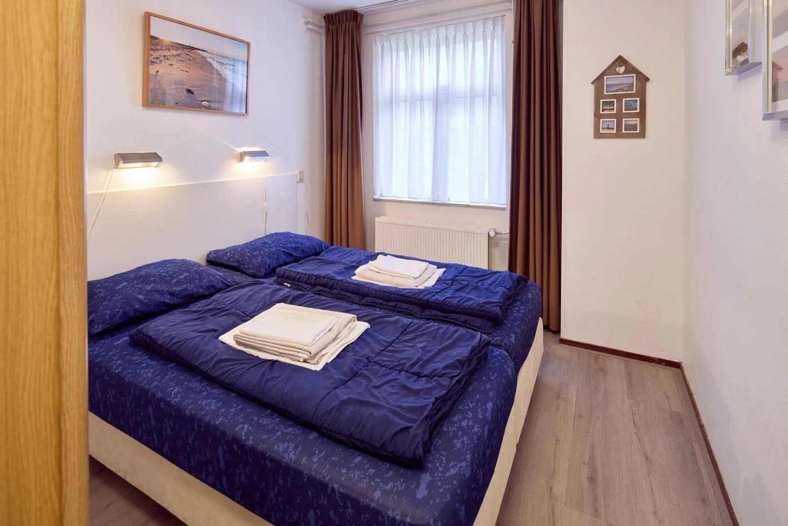 Bedroom, Bed in De Pelikaan Texel Appartementen