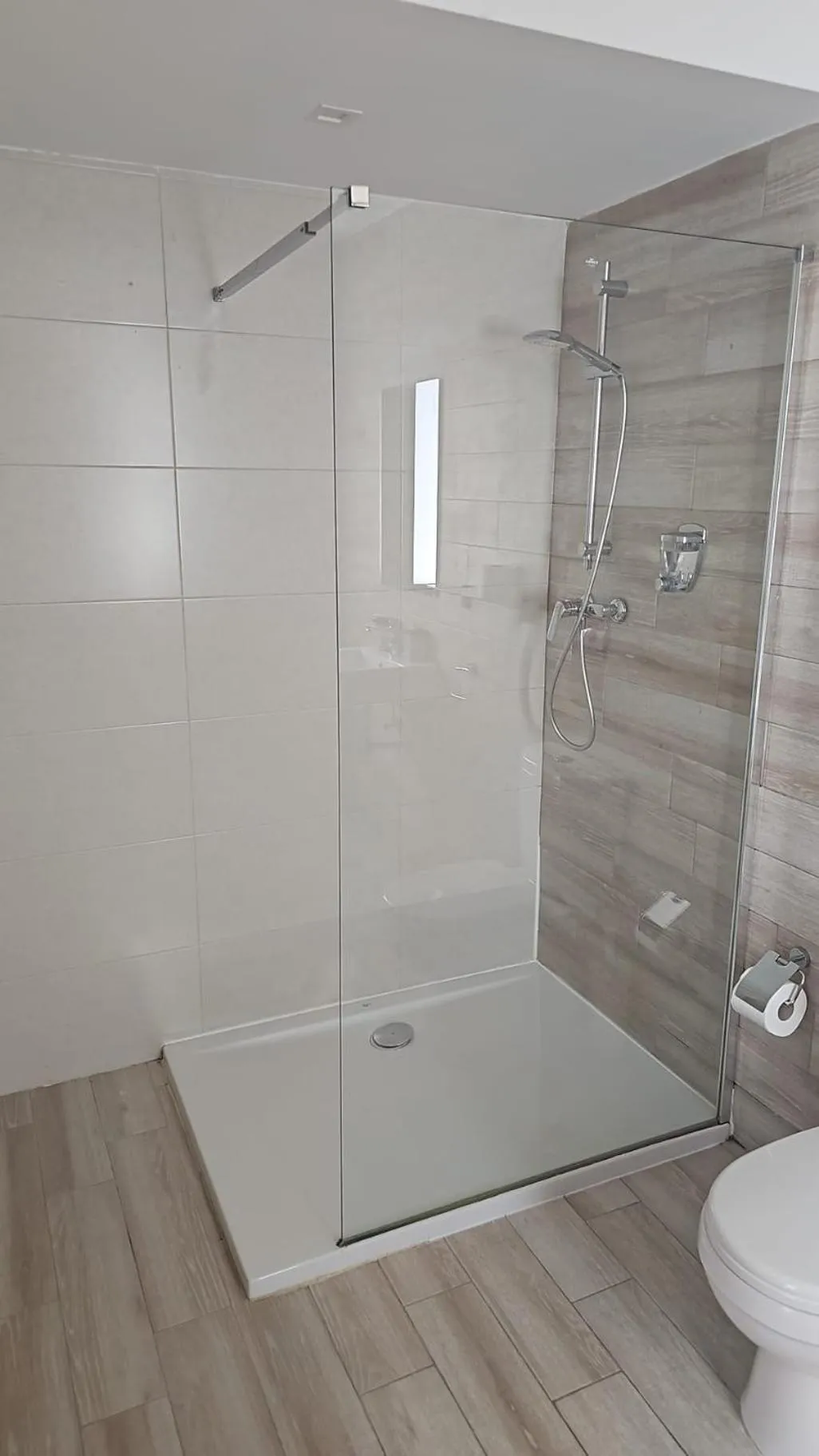 Shower in Napoli Suites Studios Aparthotel