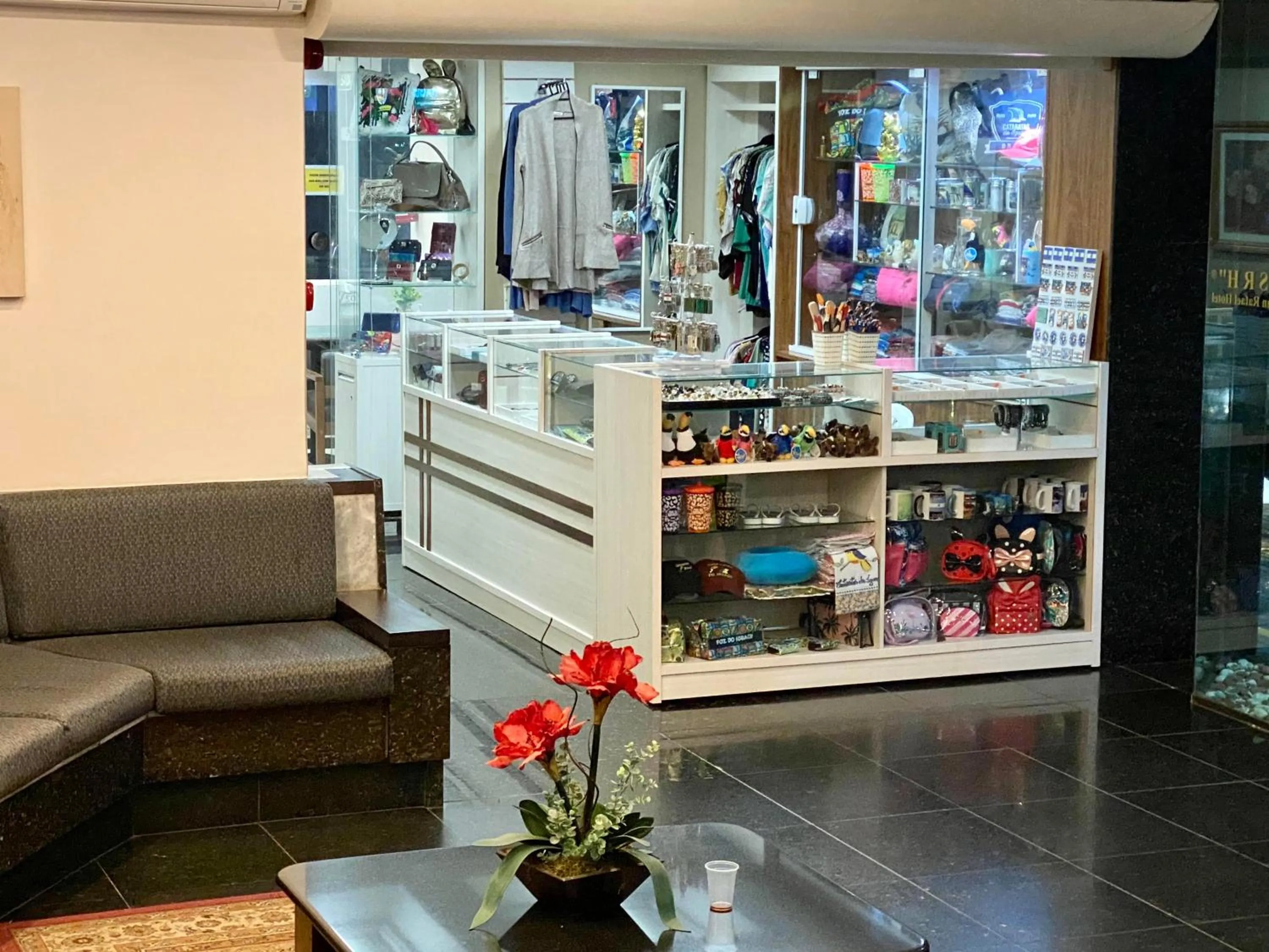 On-site shops in San Rafael Comfort Class Hotel