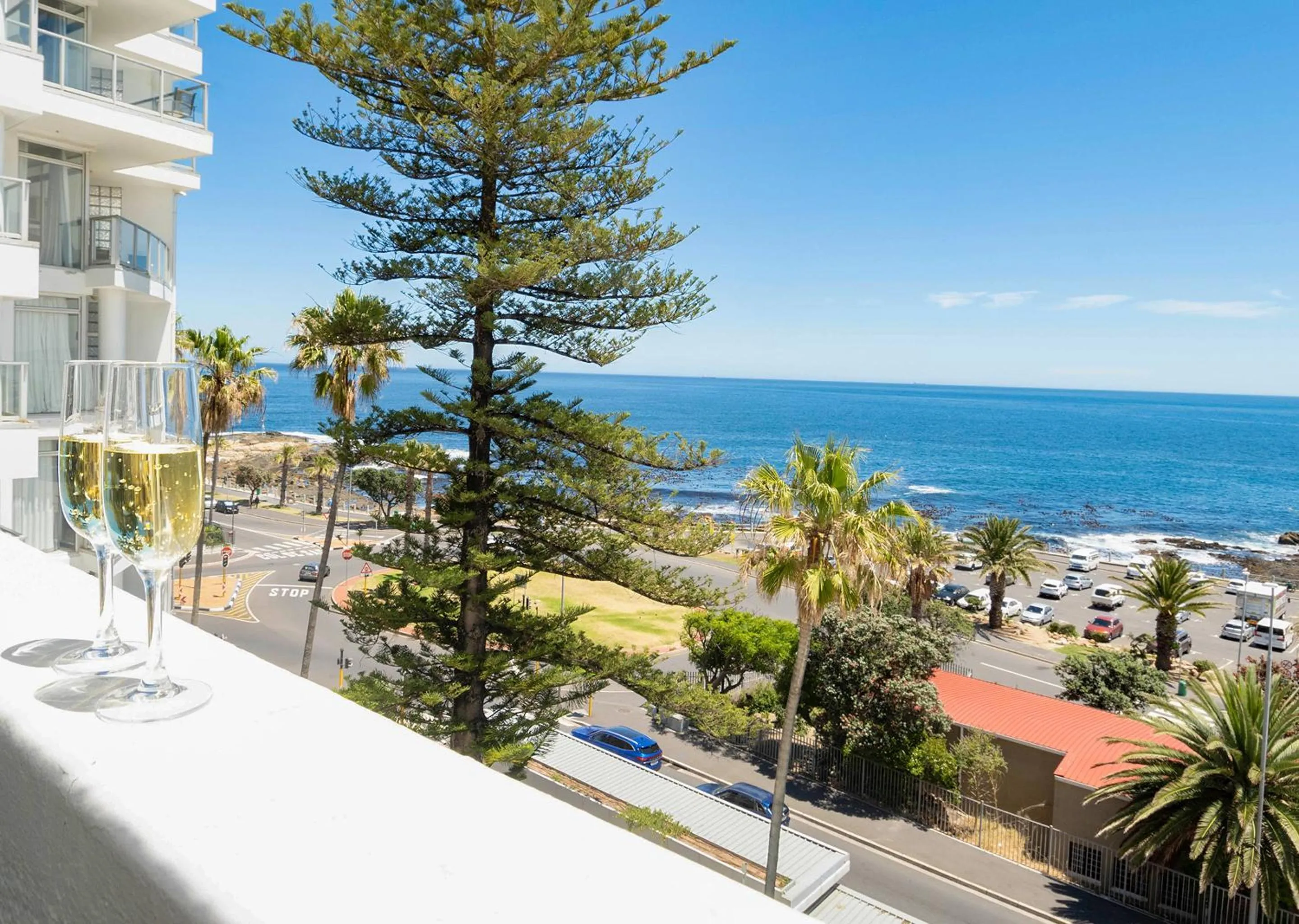 Property building in Peninsula All Suite Hotel by Dream Resorts