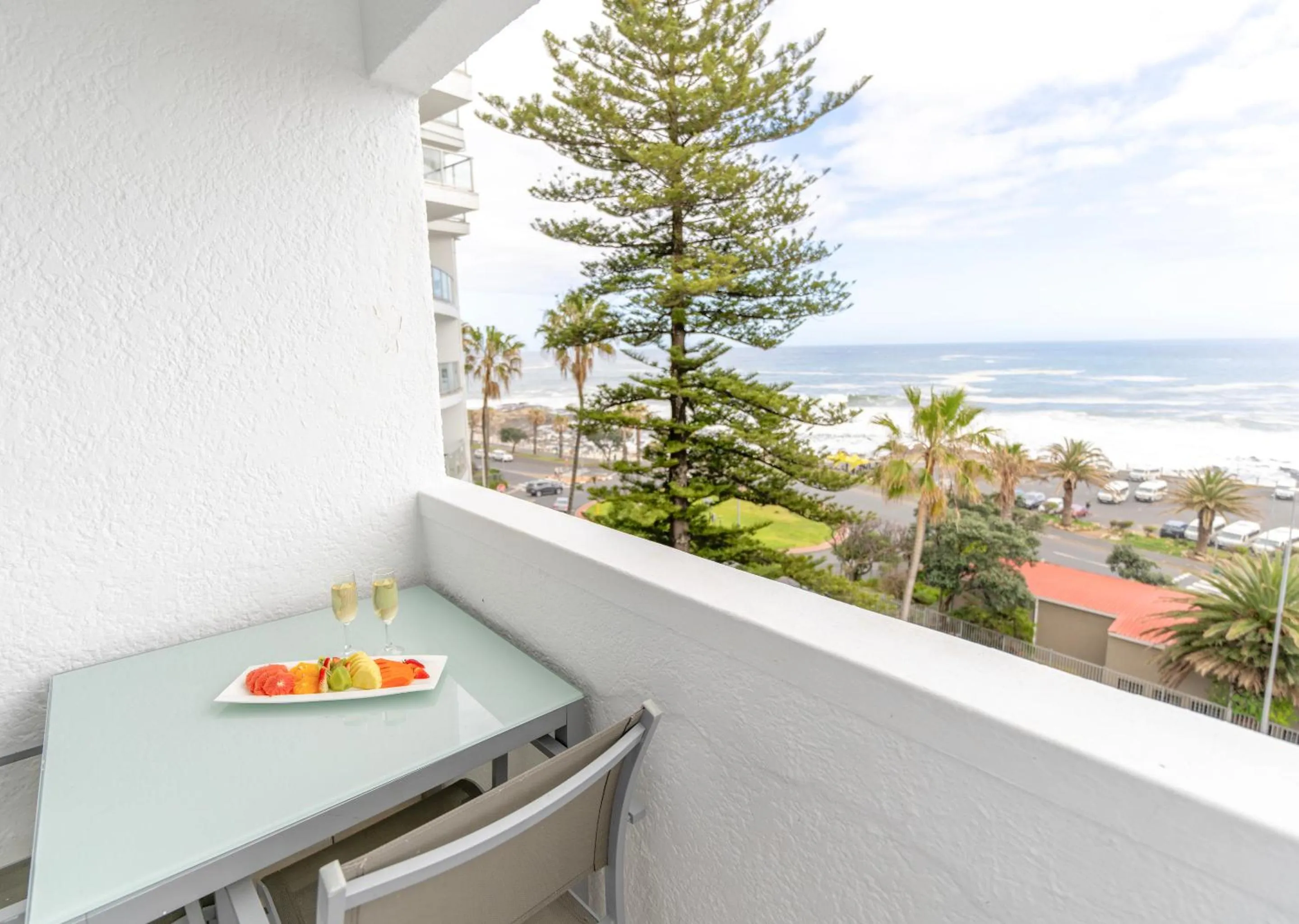 Day in Peninsula All Suite Hotel by Dream Resorts