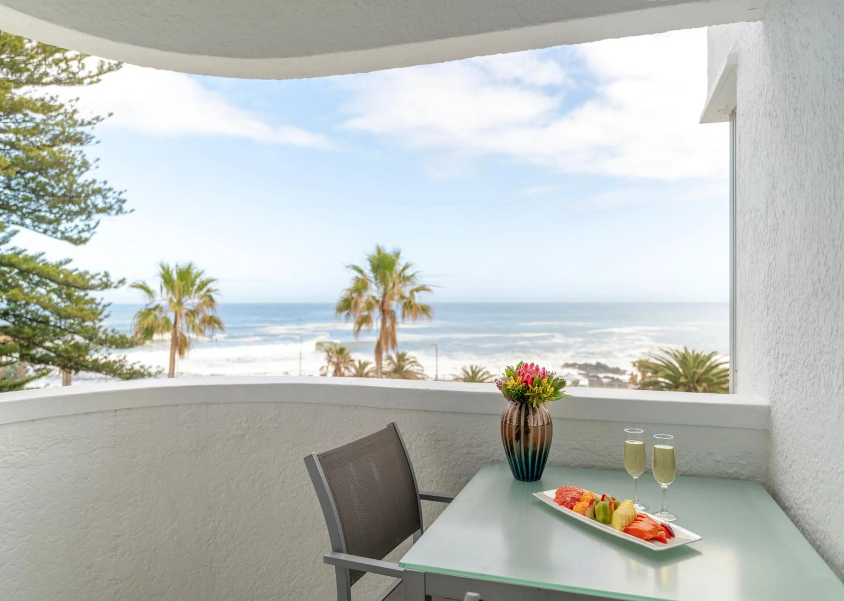 Patio in Peninsula All Suite Hotel by Dream Resorts