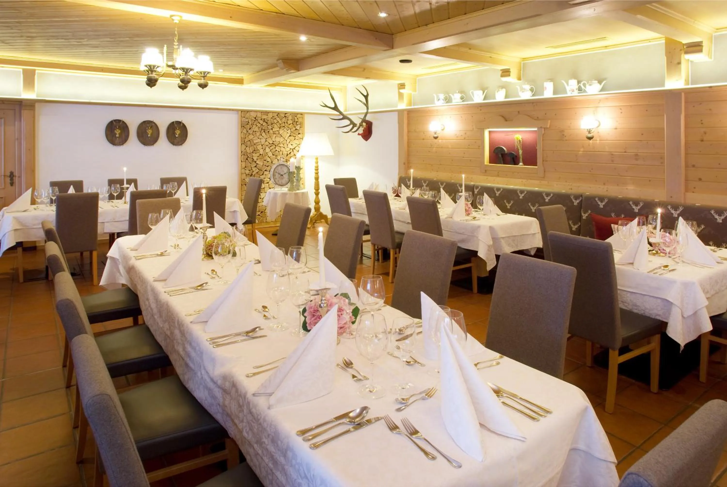 Restaurant/places to eat in Hotel Berghof