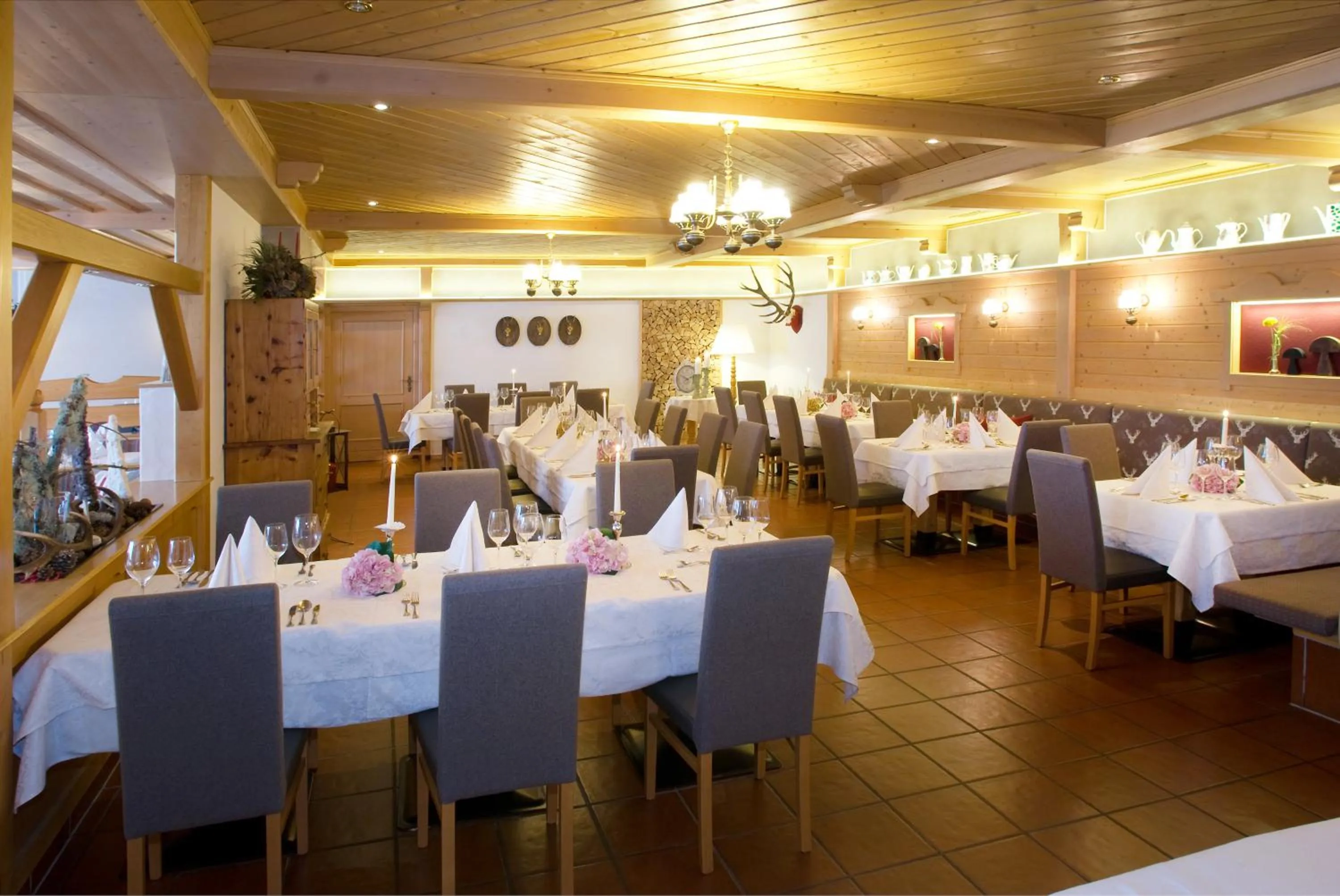 Restaurant/places to eat in Hotel Berghof