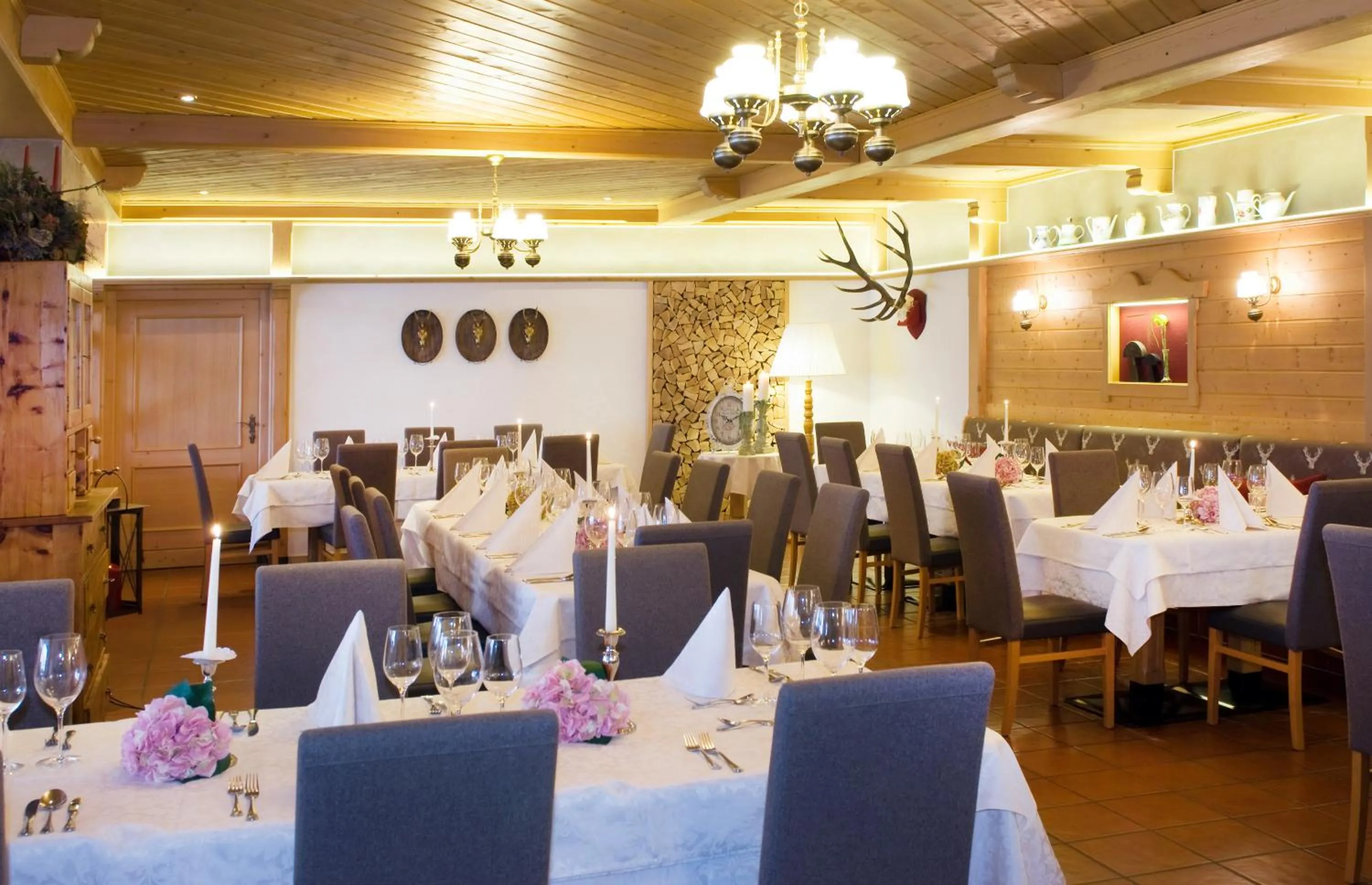 Restaurant/places to eat in Hotel Berghof