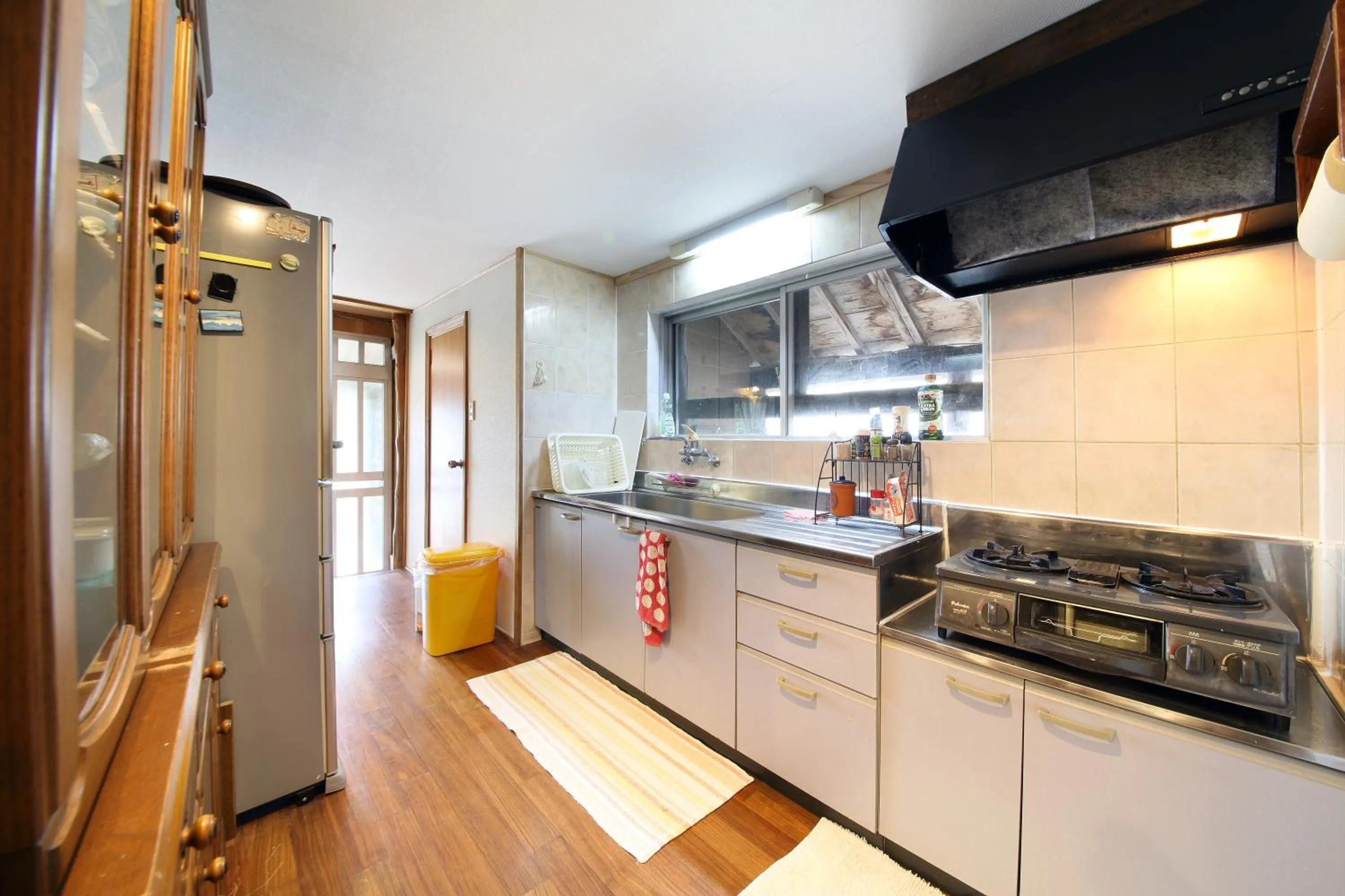 Kitchen or kitchenette in Kume guest house