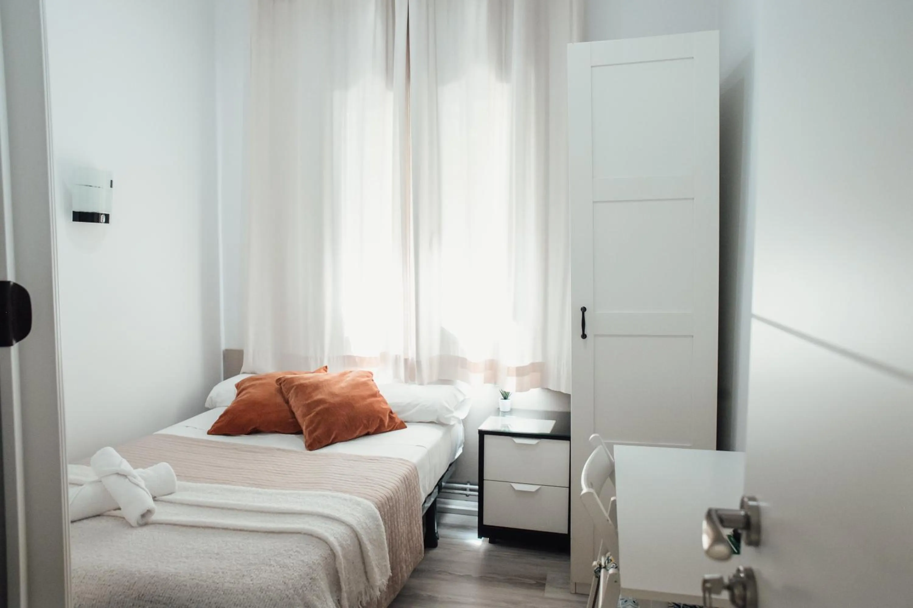 Bed in Hostal Ruta de Francia