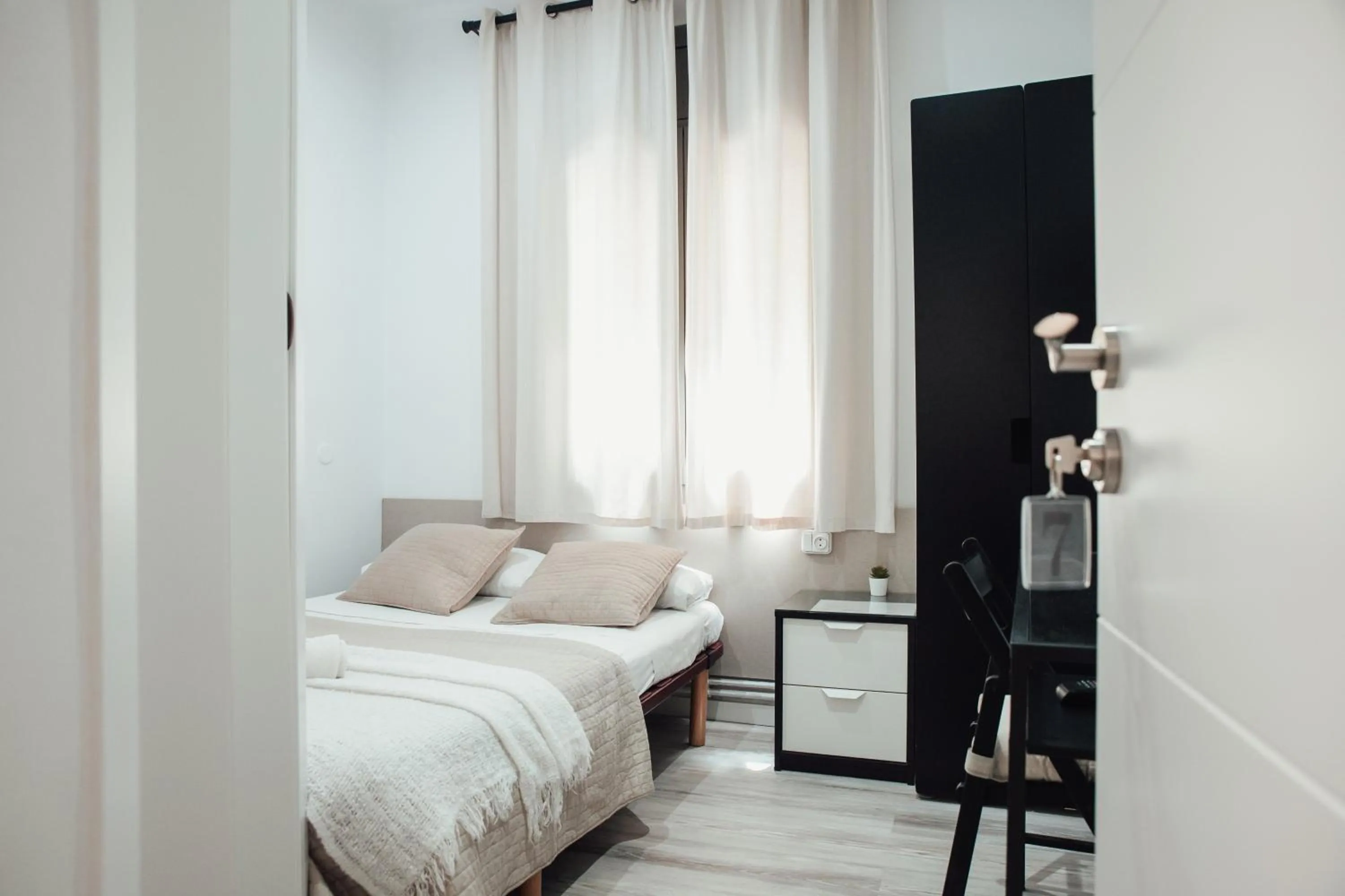 Bed in Hostal Ruta de Francia