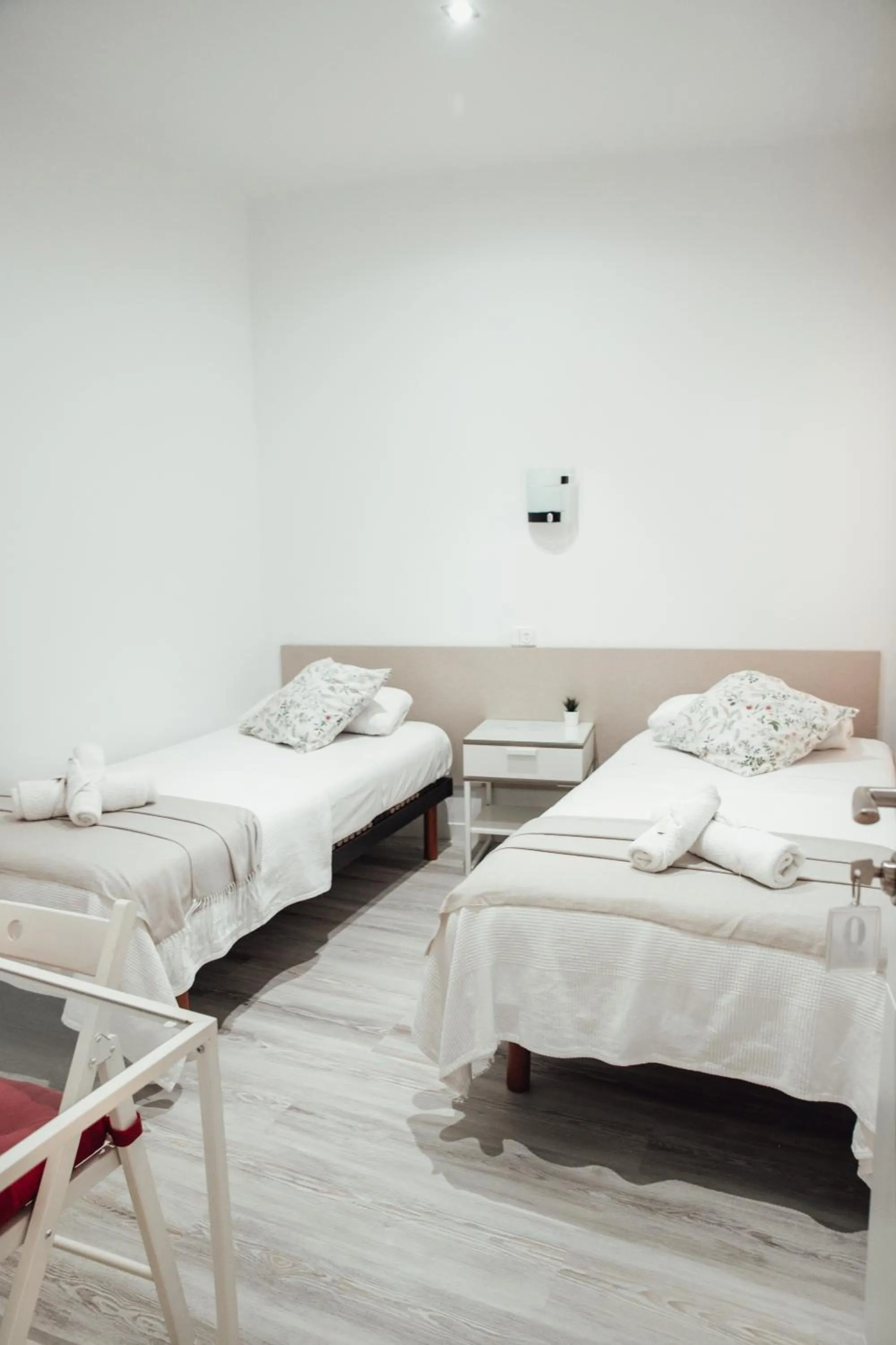 Bed in Hostal Ruta de Francia