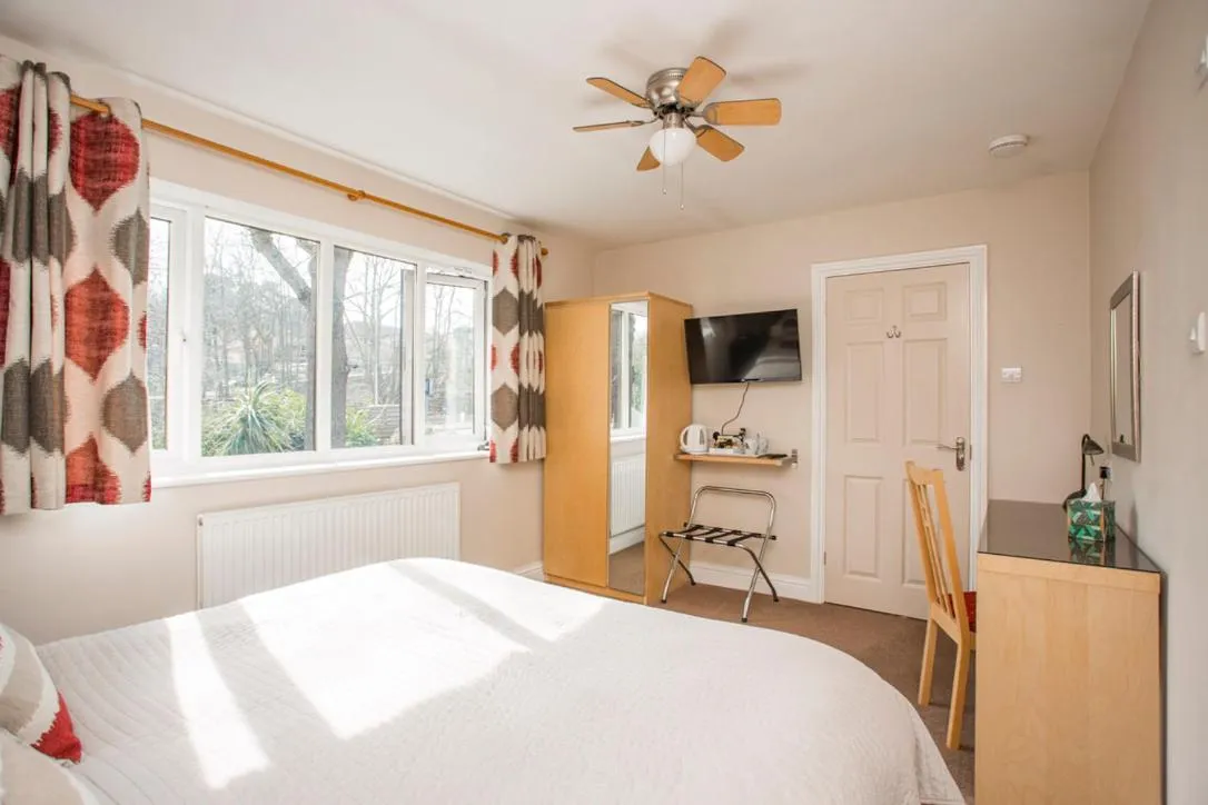 Bedroom, Bed in Pretty Maid House B&B