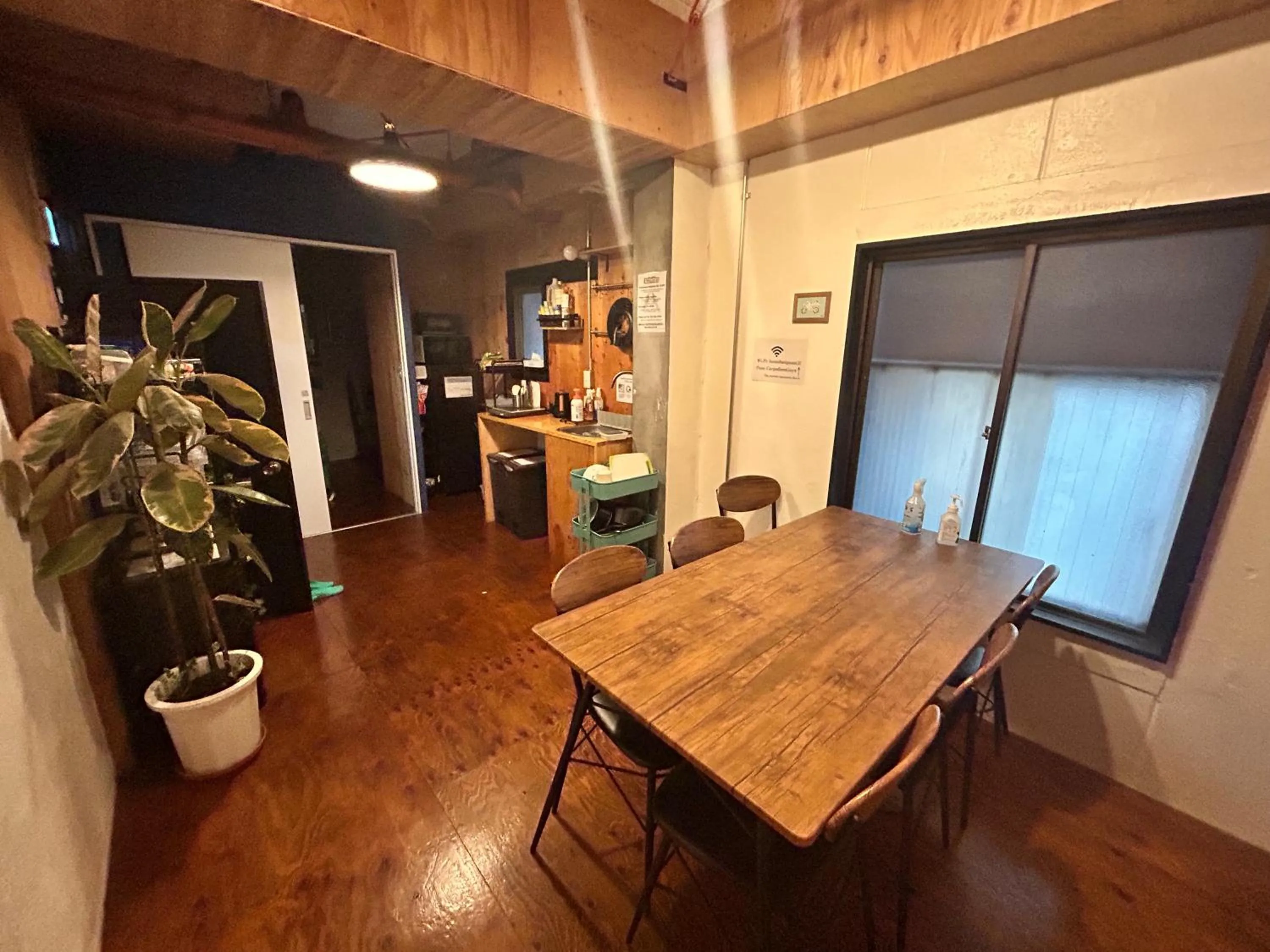 Communal lounge/ TV room in Hostel Bedgasm