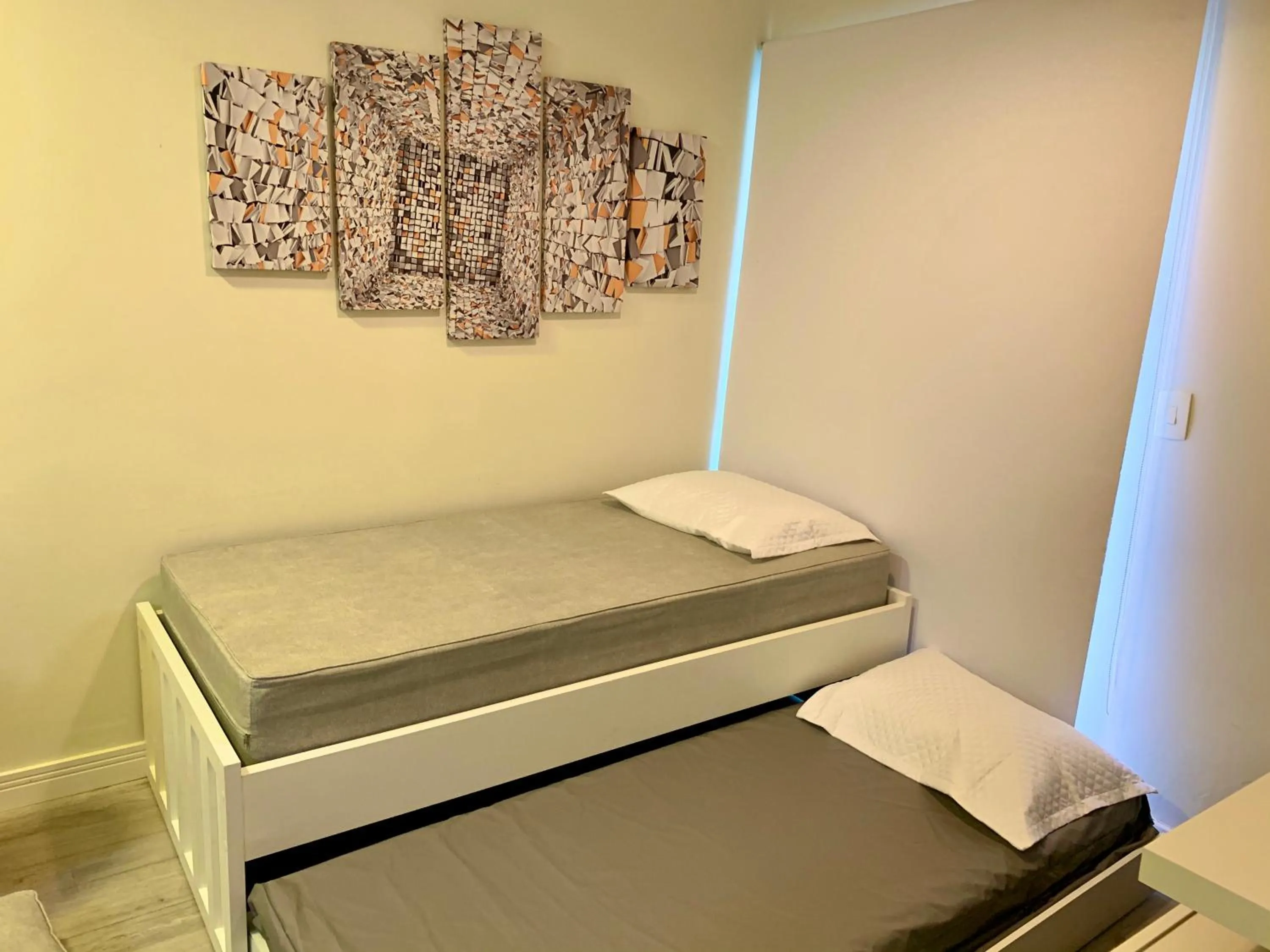 Bed in Boulevard Riviera Flat - Praia