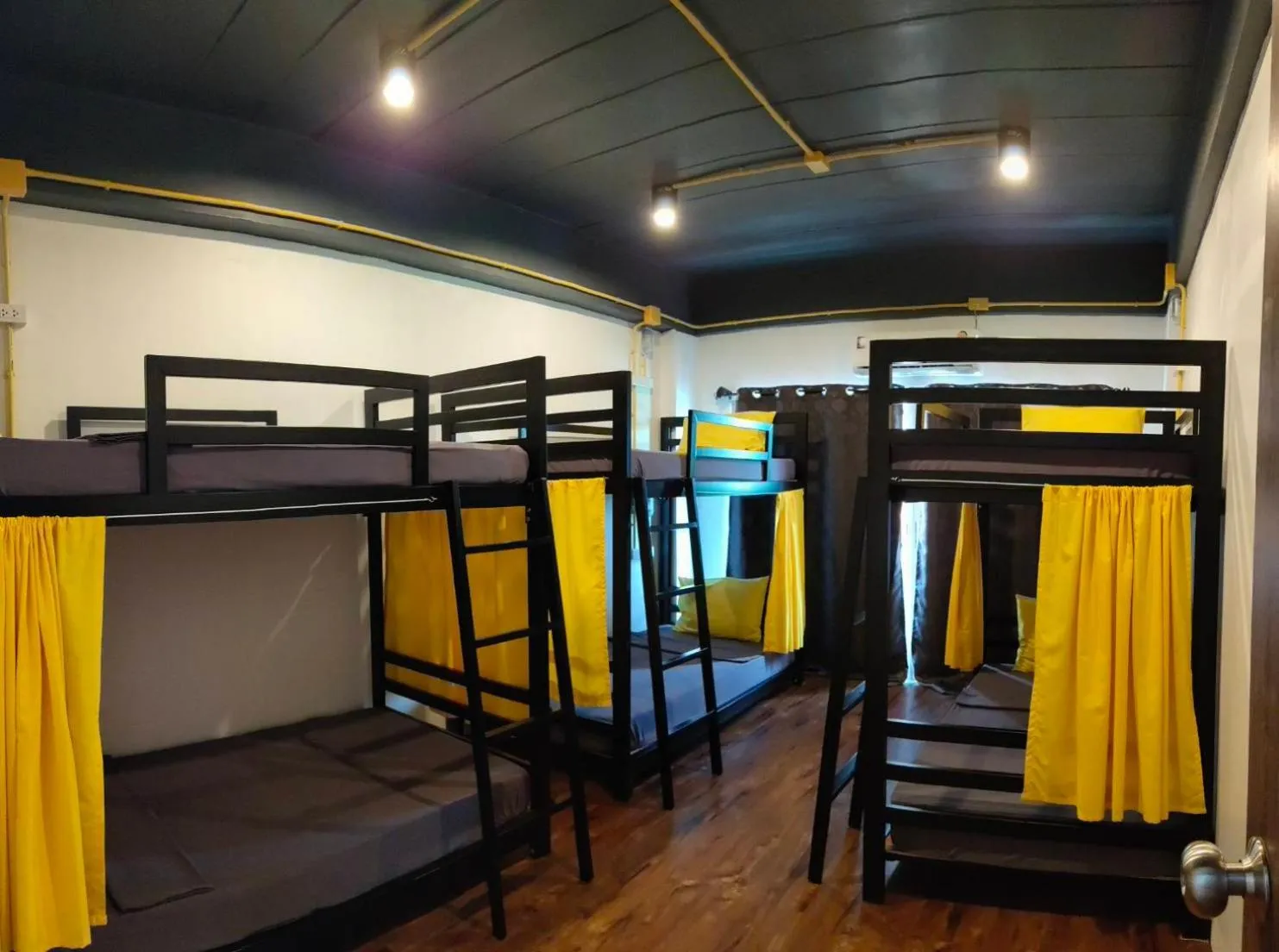 Bed in Best Bed Suvarnabhumi Hostel