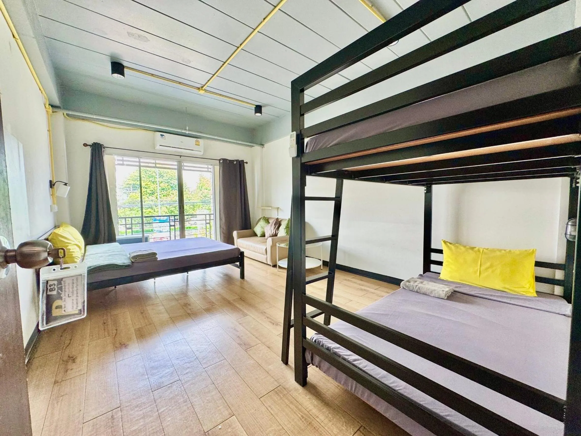 Photo of the whole room, Bed in Best Bed Suvarnabhumi Hostel