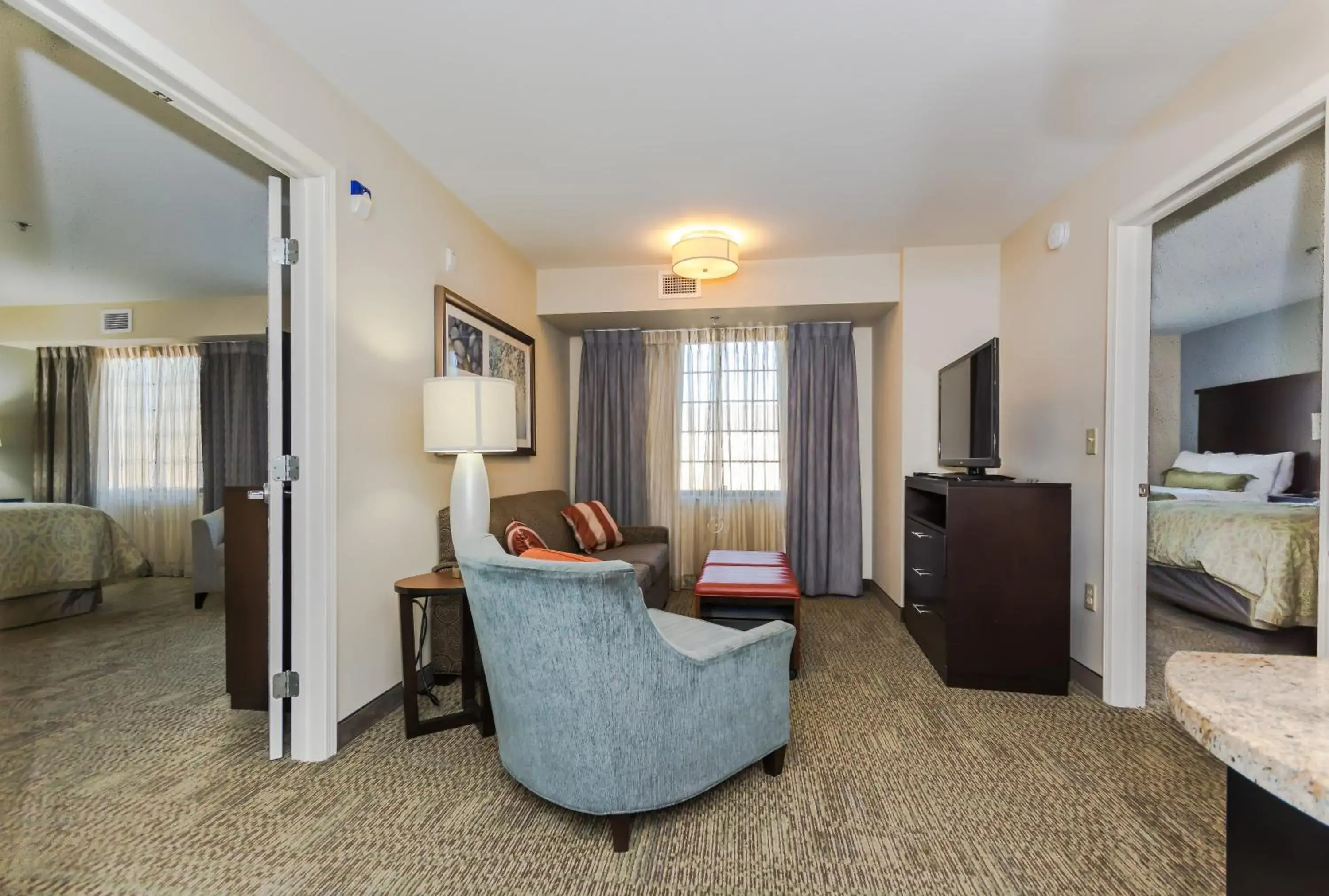 Two-Bedroom Suite - Non-Smoking in Staybridge Suites Grand Forks by IHG Two-Bedroom Suite - Non-Smoking in Staybridge Suites Grand Forks by IHG