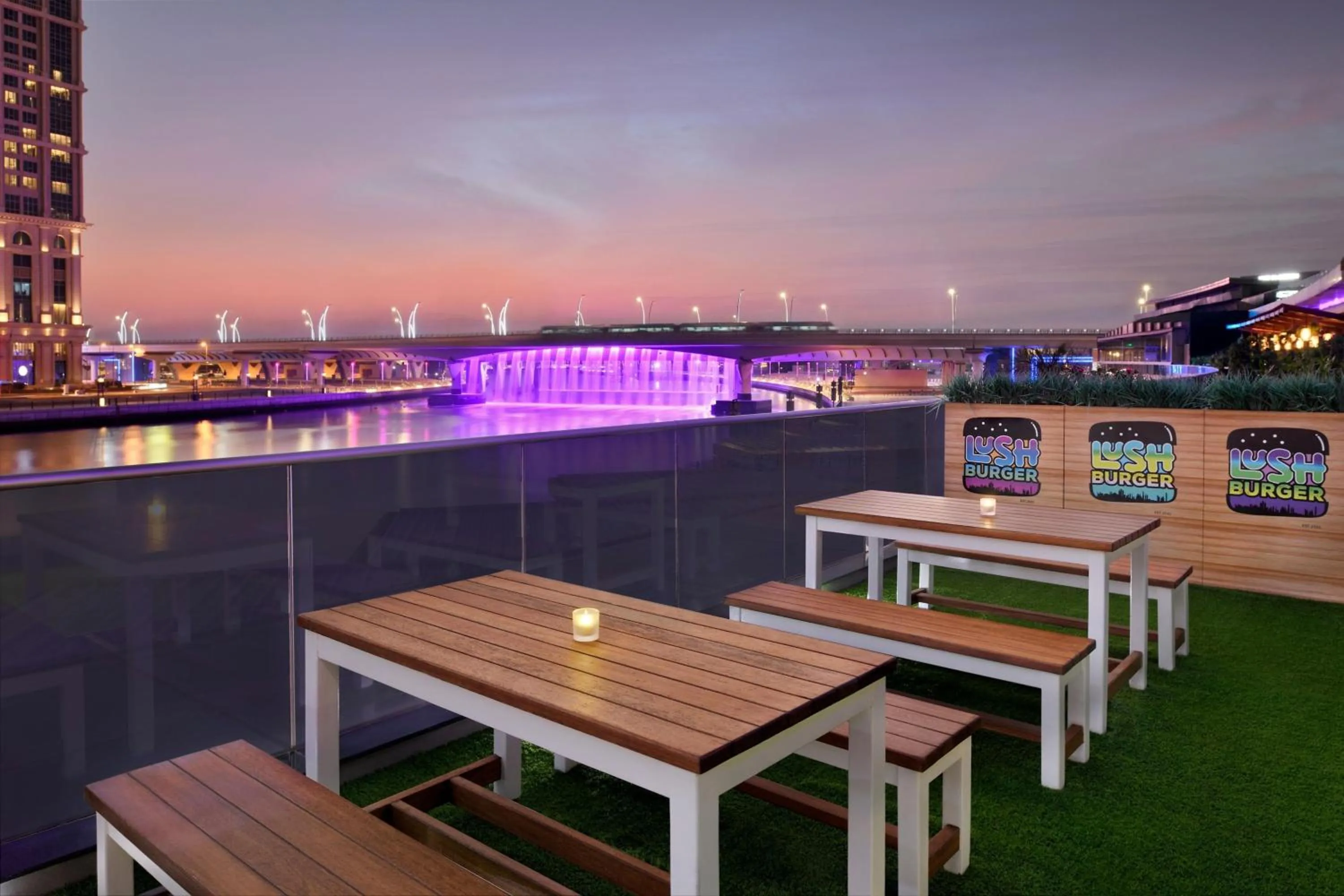 Restaurant/places to eat in JW Marriott Marquis Hotel Dubai