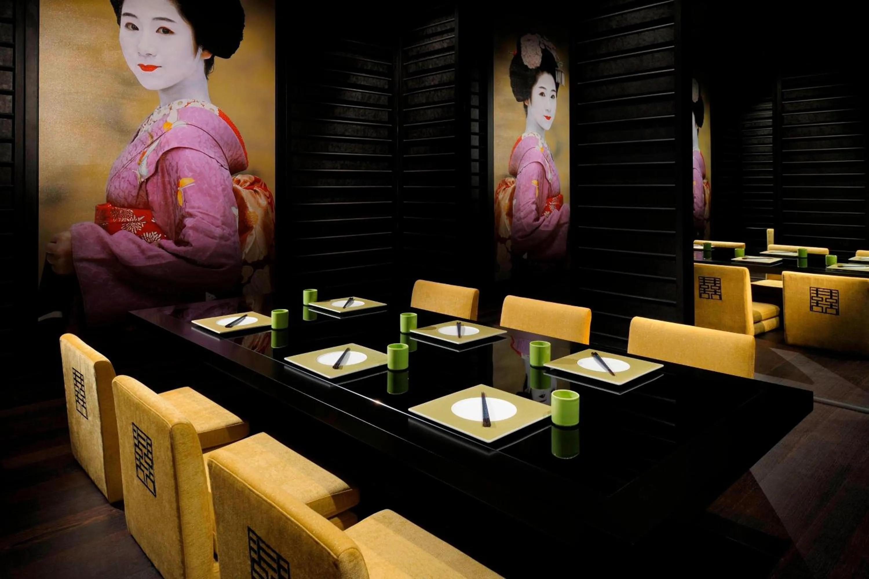 Restaurant/places to eat in JW Marriott Marquis Hotel Dubai