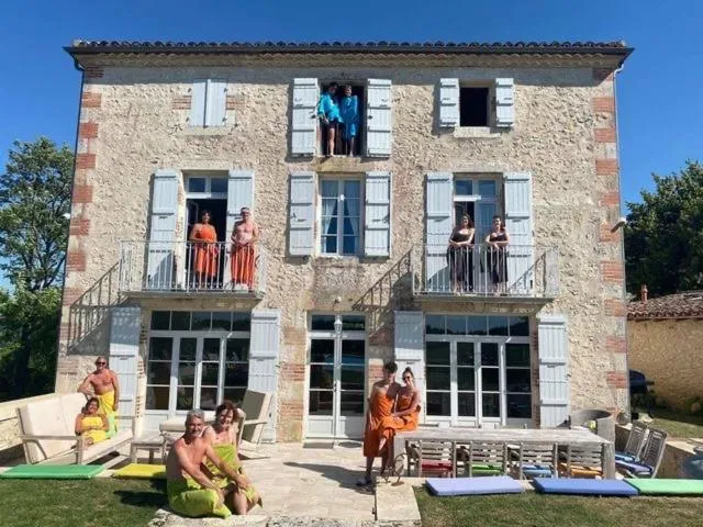 Property building in B&B La Mirande de Saint-Clar