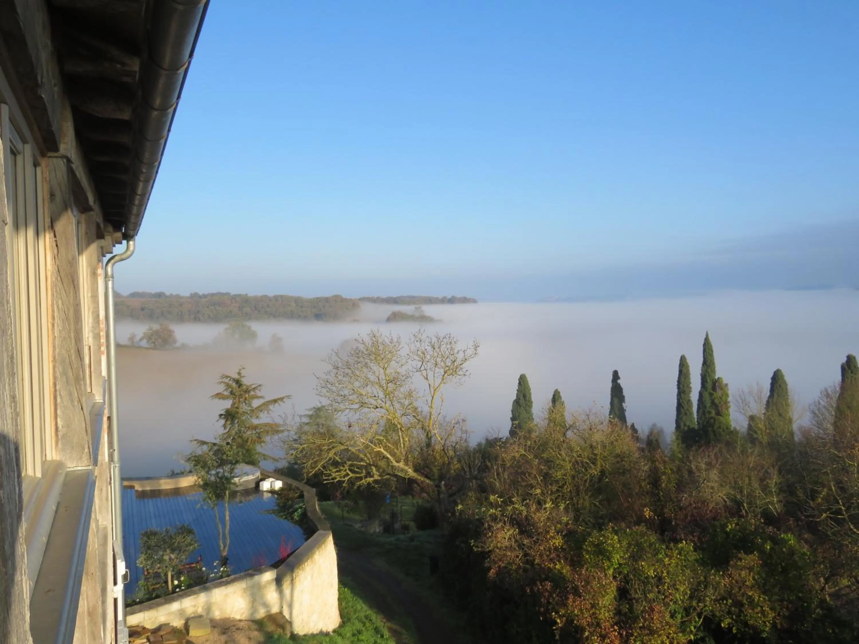 Natural landscape in B&B La Mirande de Saint-Clar
