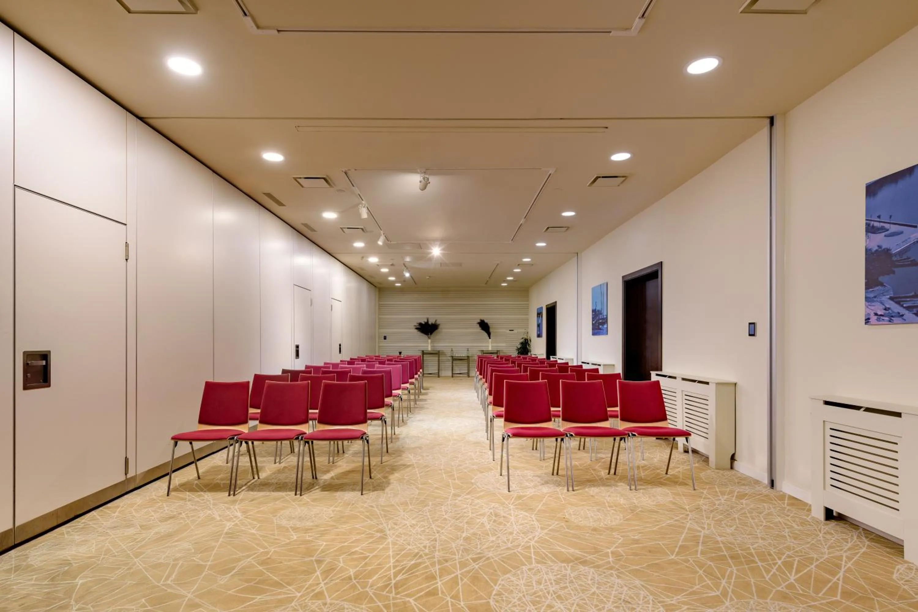 Meeting/conference room in Mövenpick Hotel Lausanne