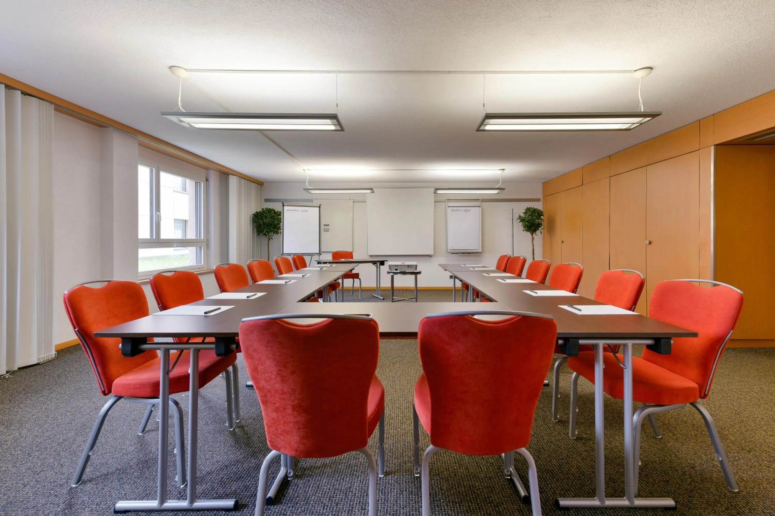 Meeting/conference room in Mövenpick Hotel Lausanne
