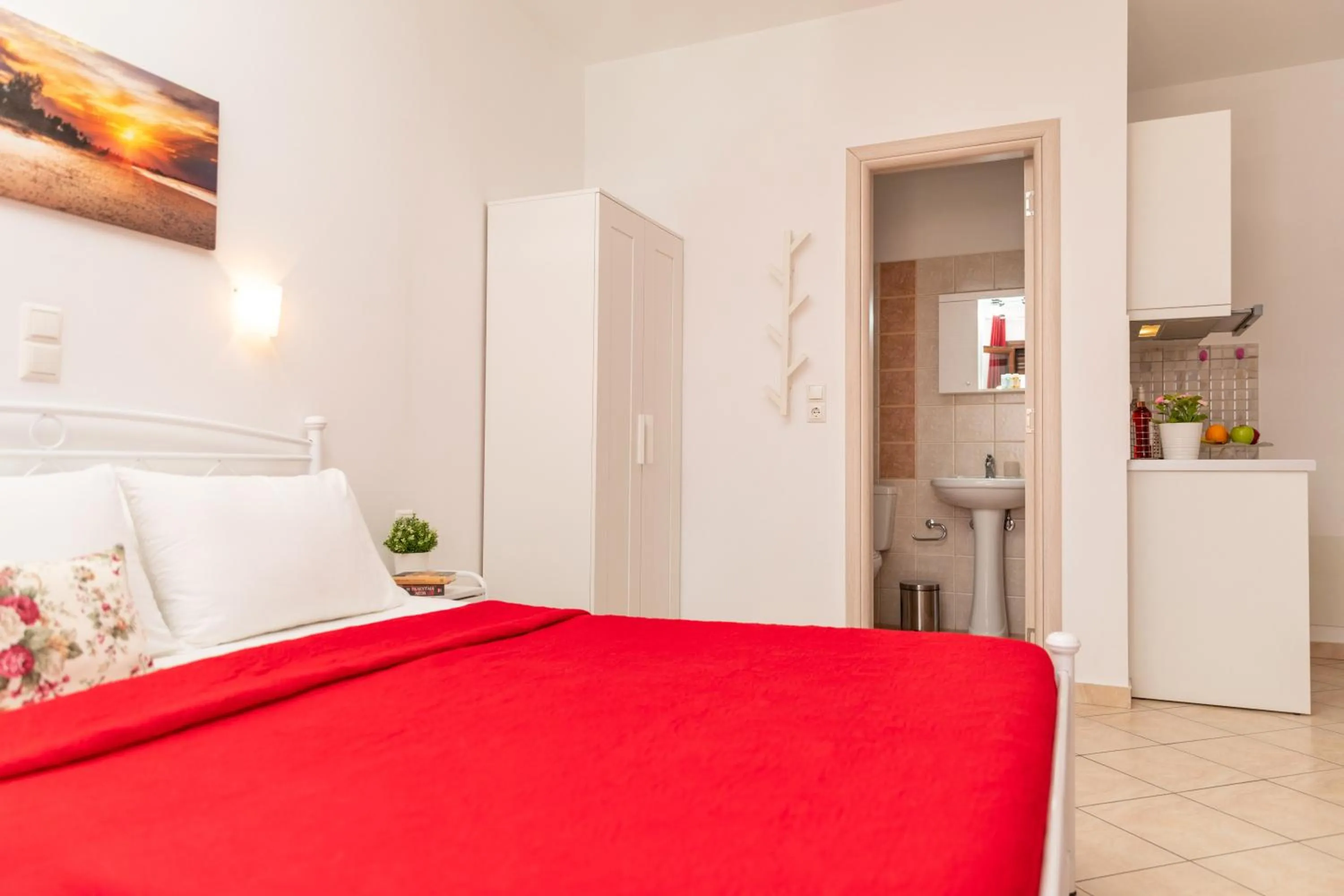 Bed in NAXOS DIAMOND Studios Apartments