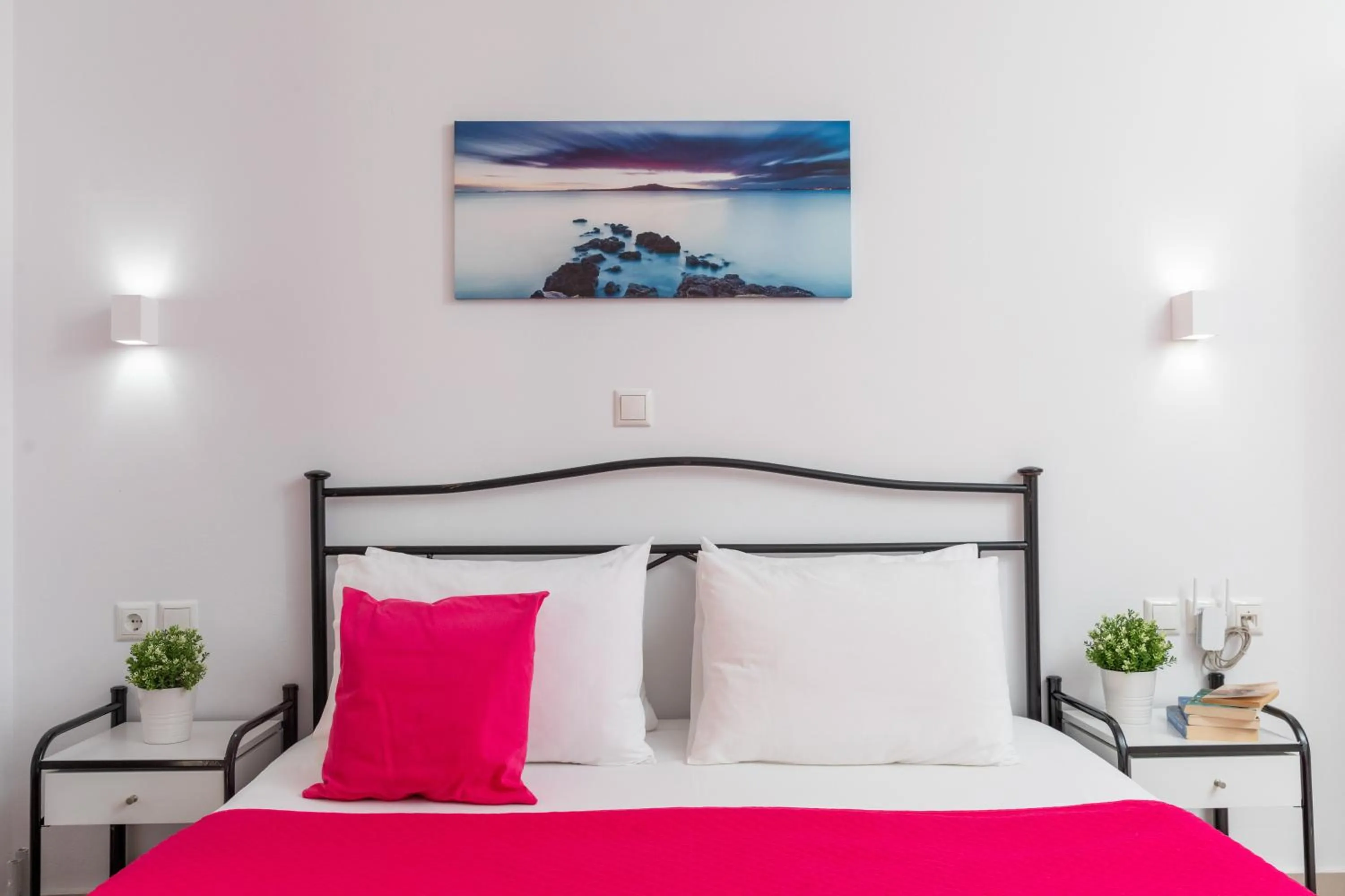 Bed in NAXOS DIAMOND Studios Apartments