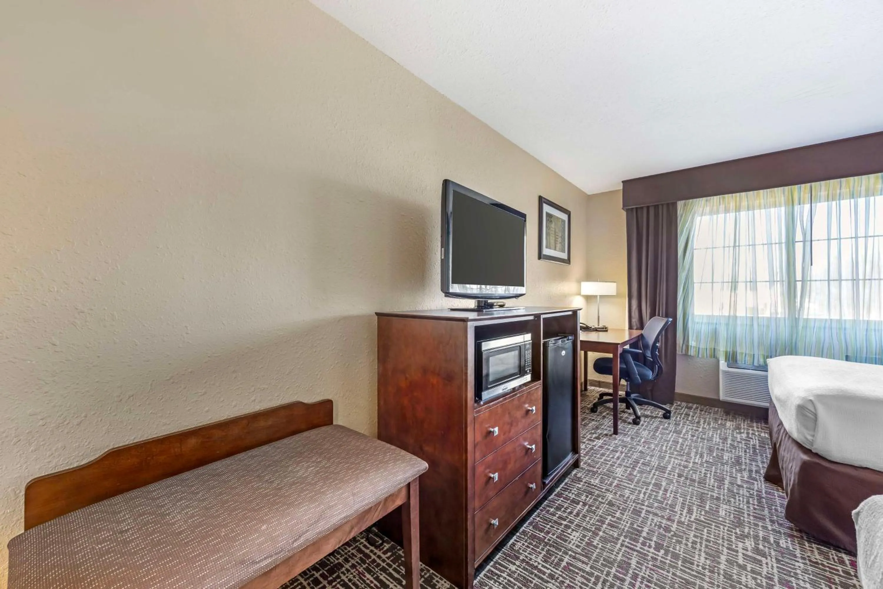 Bedroom, Bed in Best Western Central City