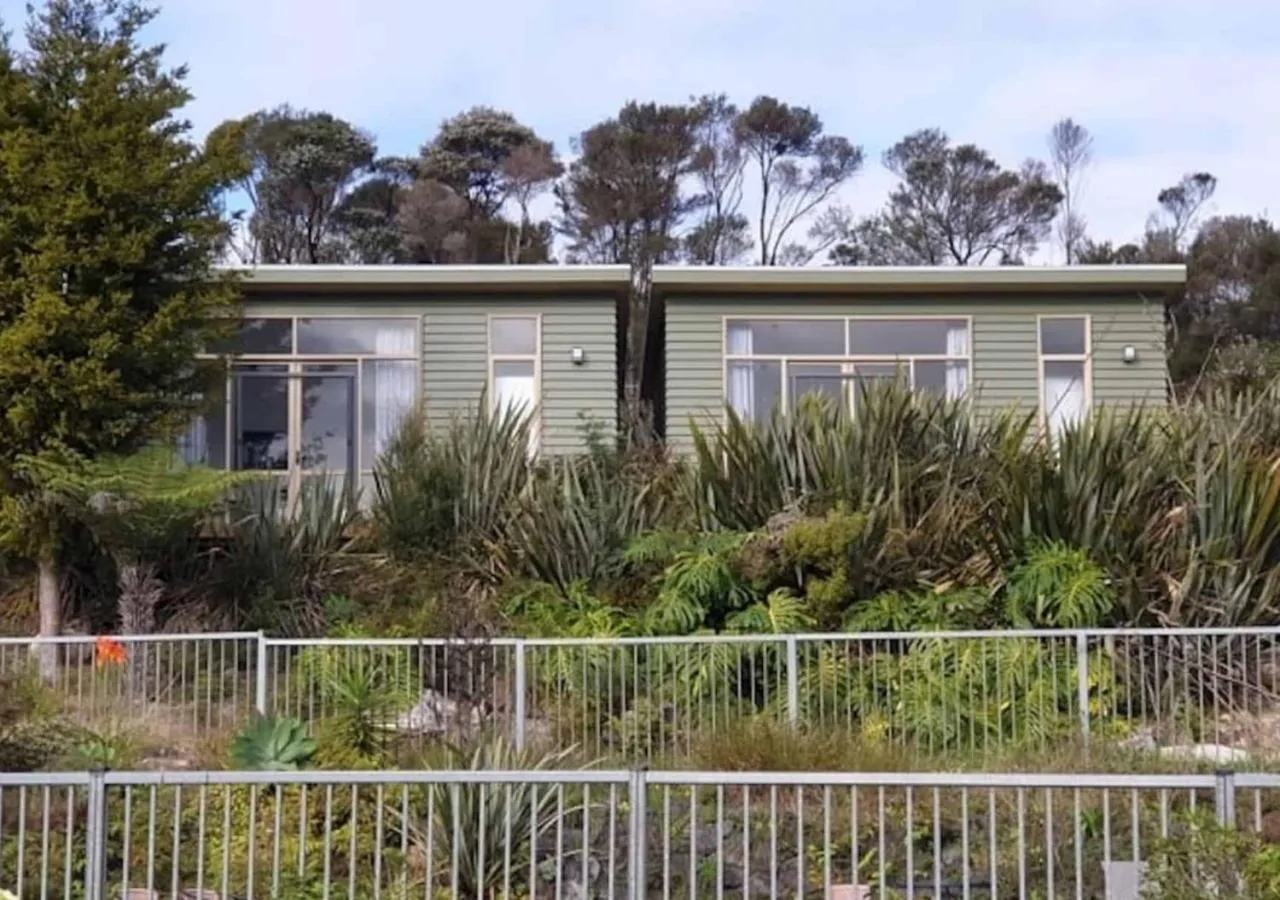 Photo of the whole room in Russell-Orongo Bay Holiday Park