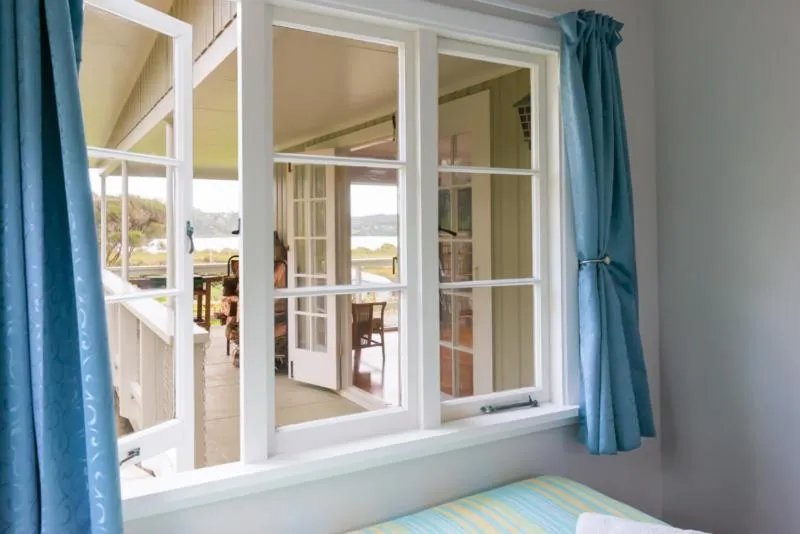 BBQ facilities, Bed in Russell-Orongo Bay Holiday Park