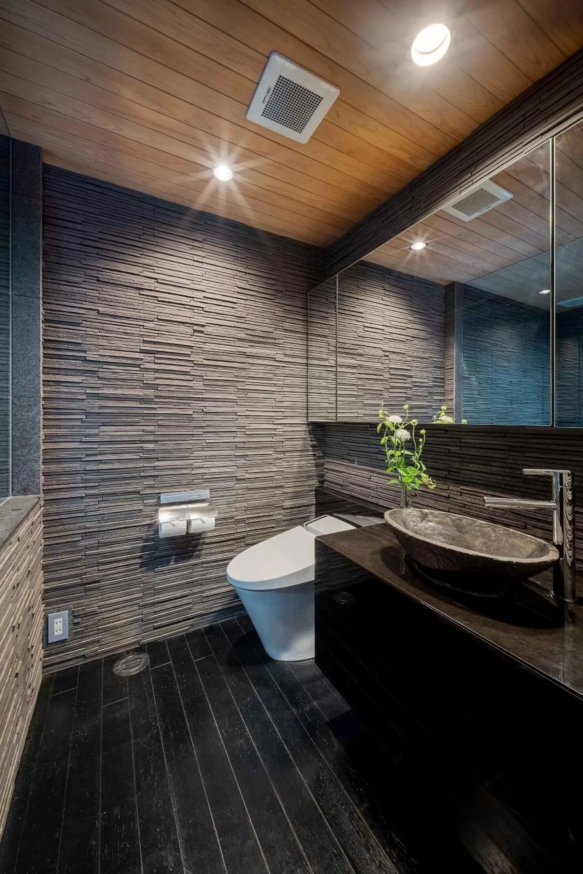 Toilet in Suo an Machiya House