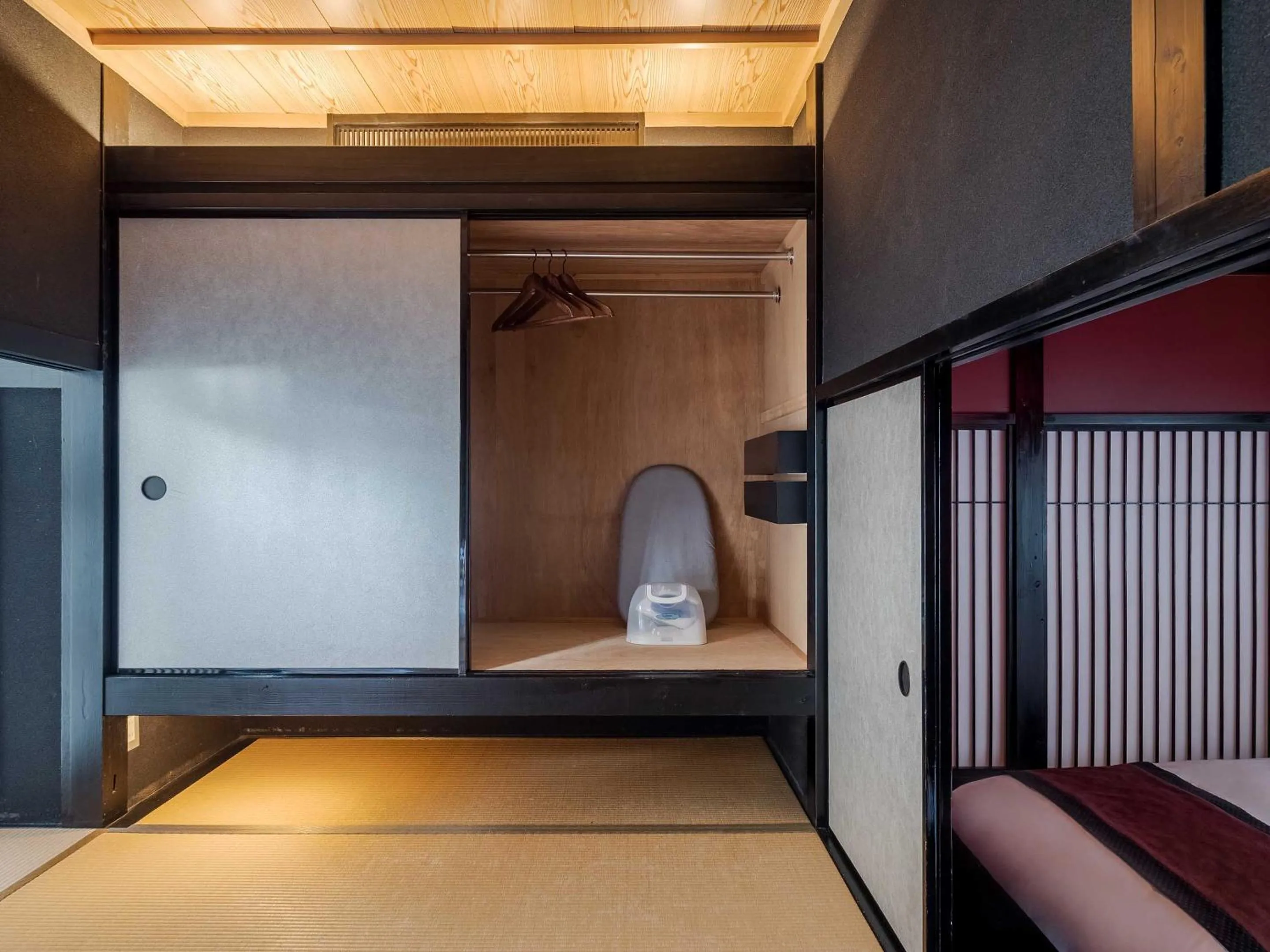 furniture in Suo an Machiya House