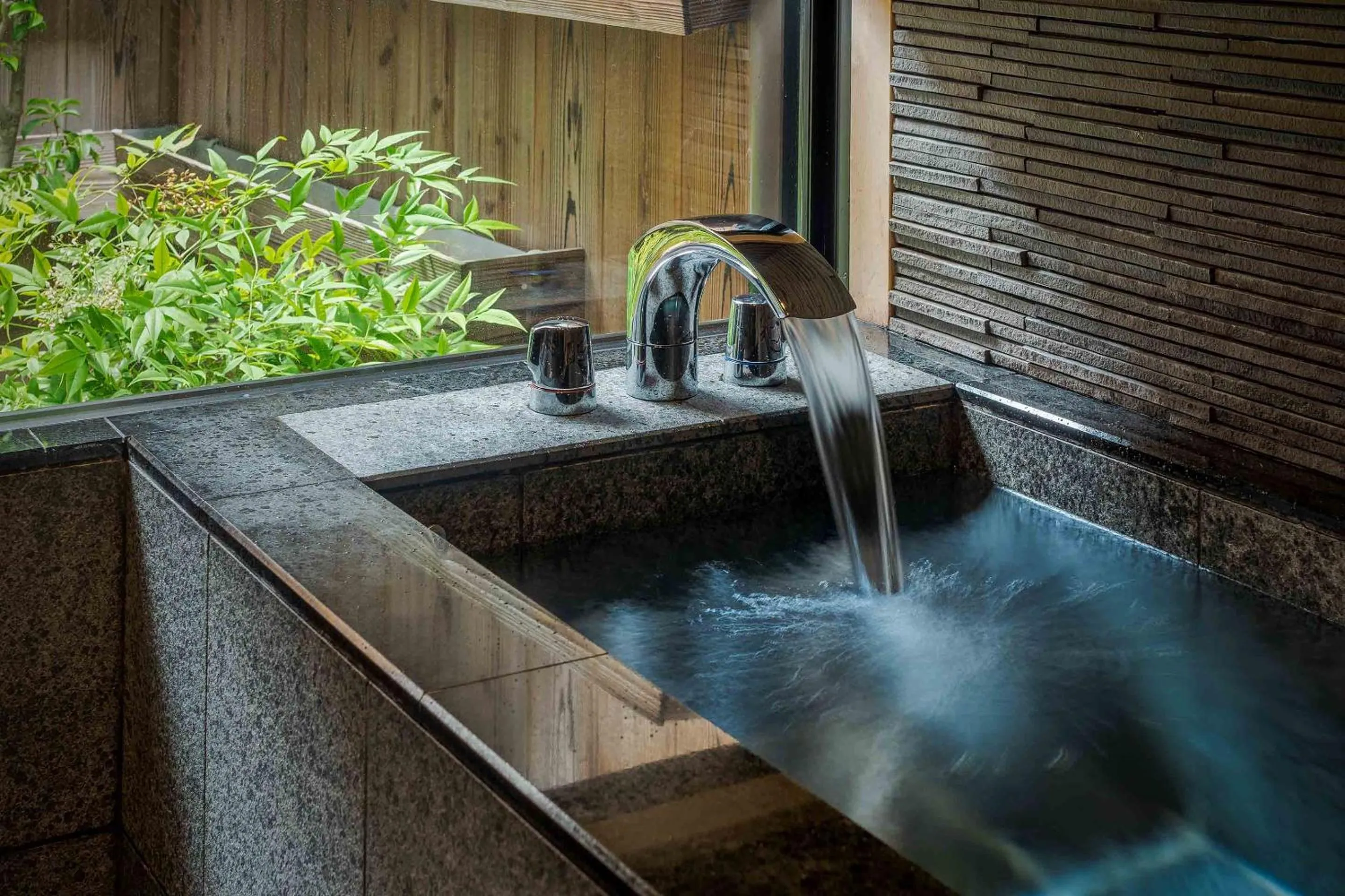 Bath in Suo an Machiya House