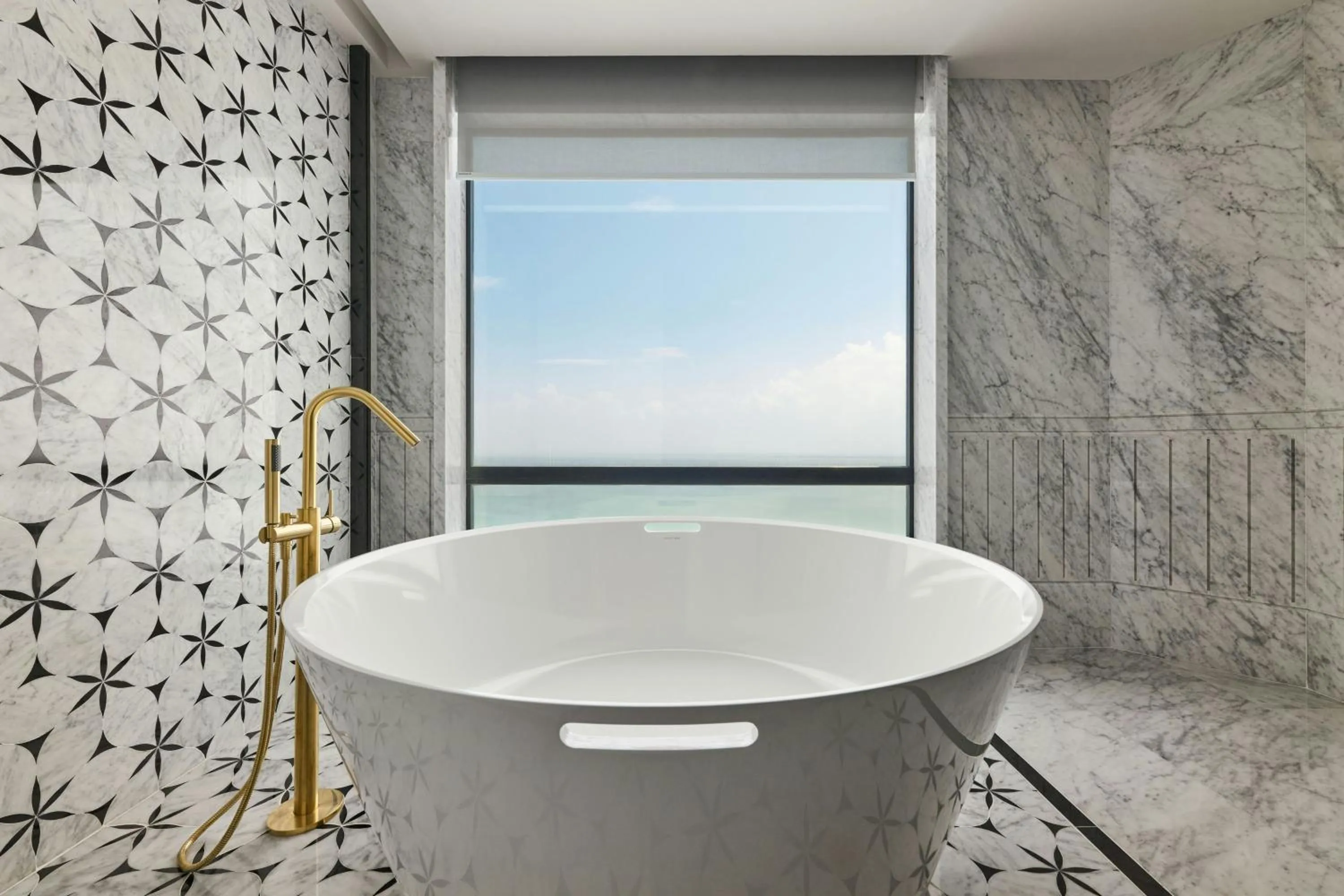 Bathroom in The Millen Penang, Autograph Collection