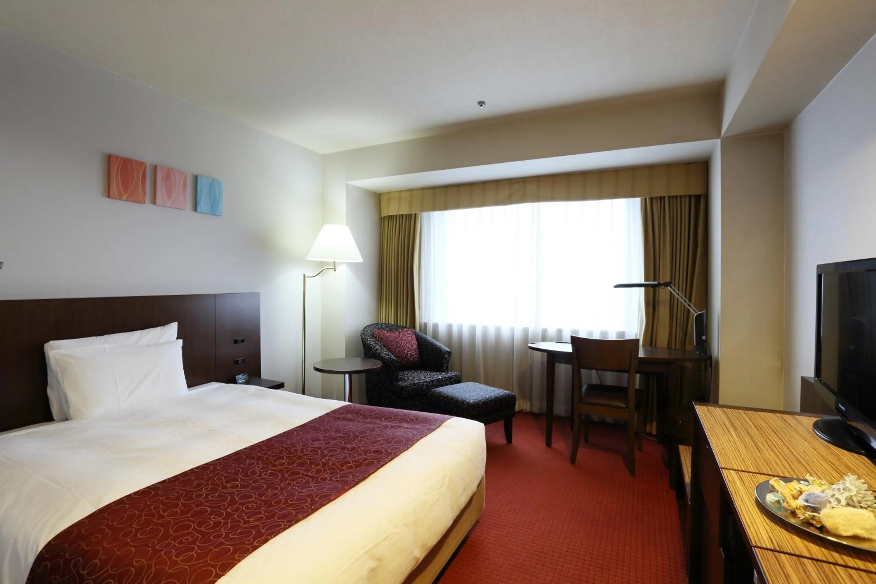 Bed in Loisir Hotel Toyohashi