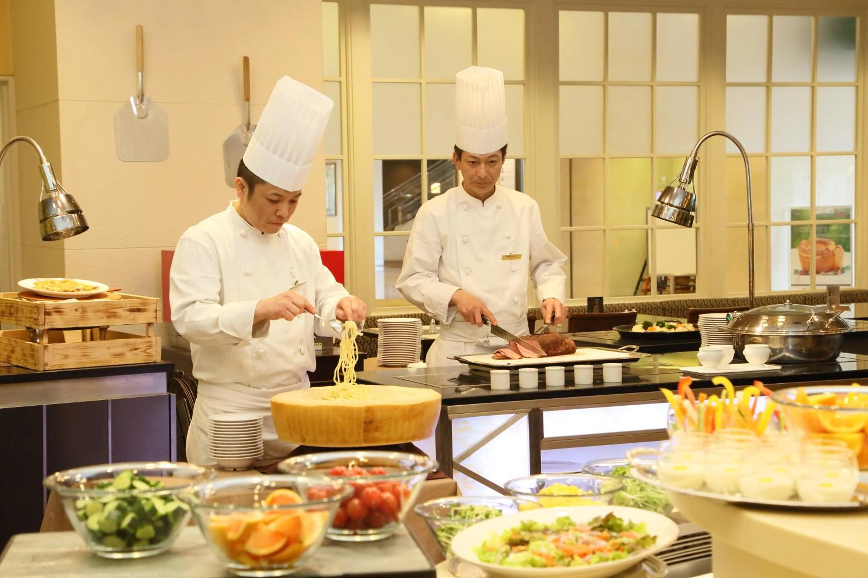 Staff in Loisir Hotel Toyohashi