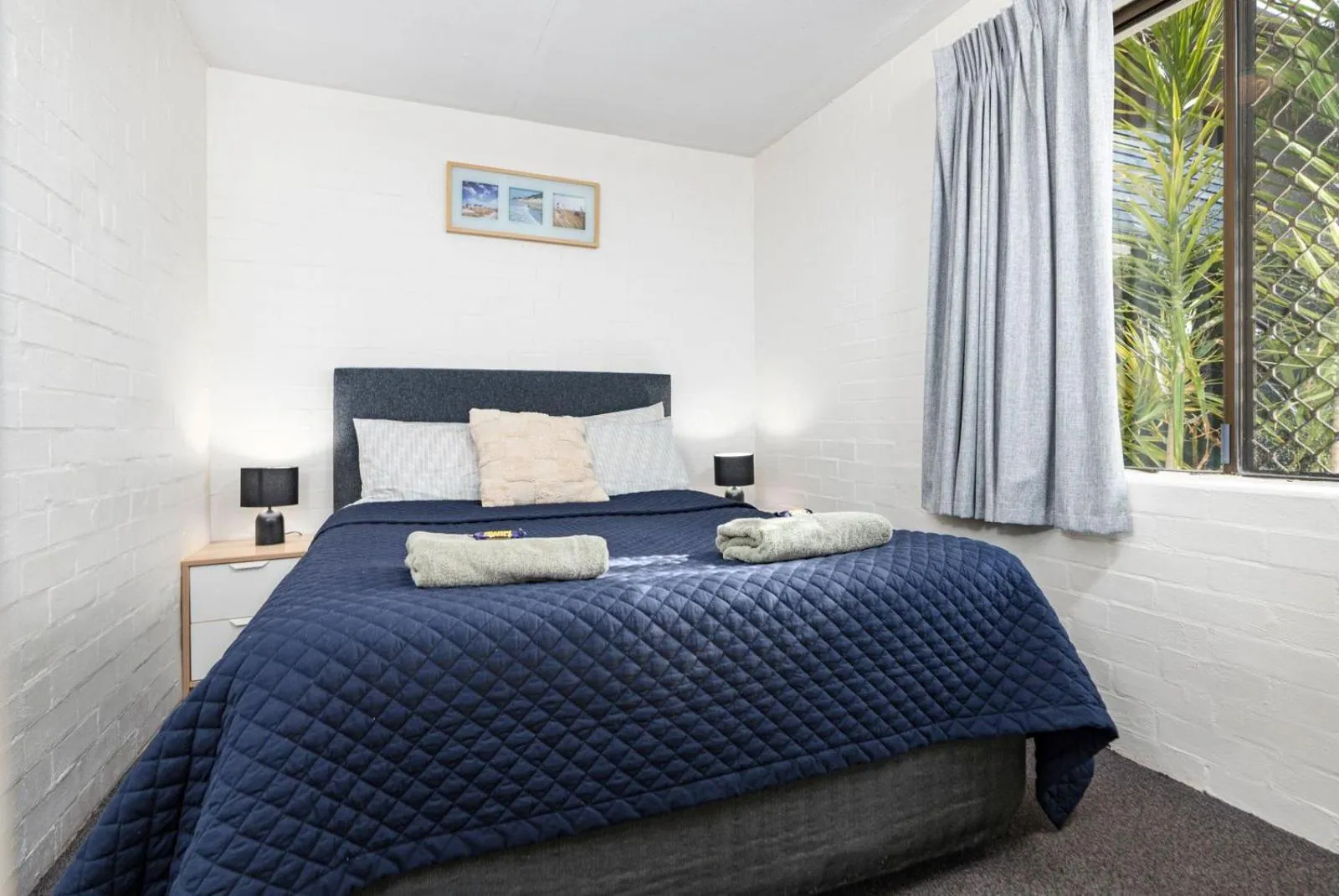 Bed in Sails Motel Geraldton