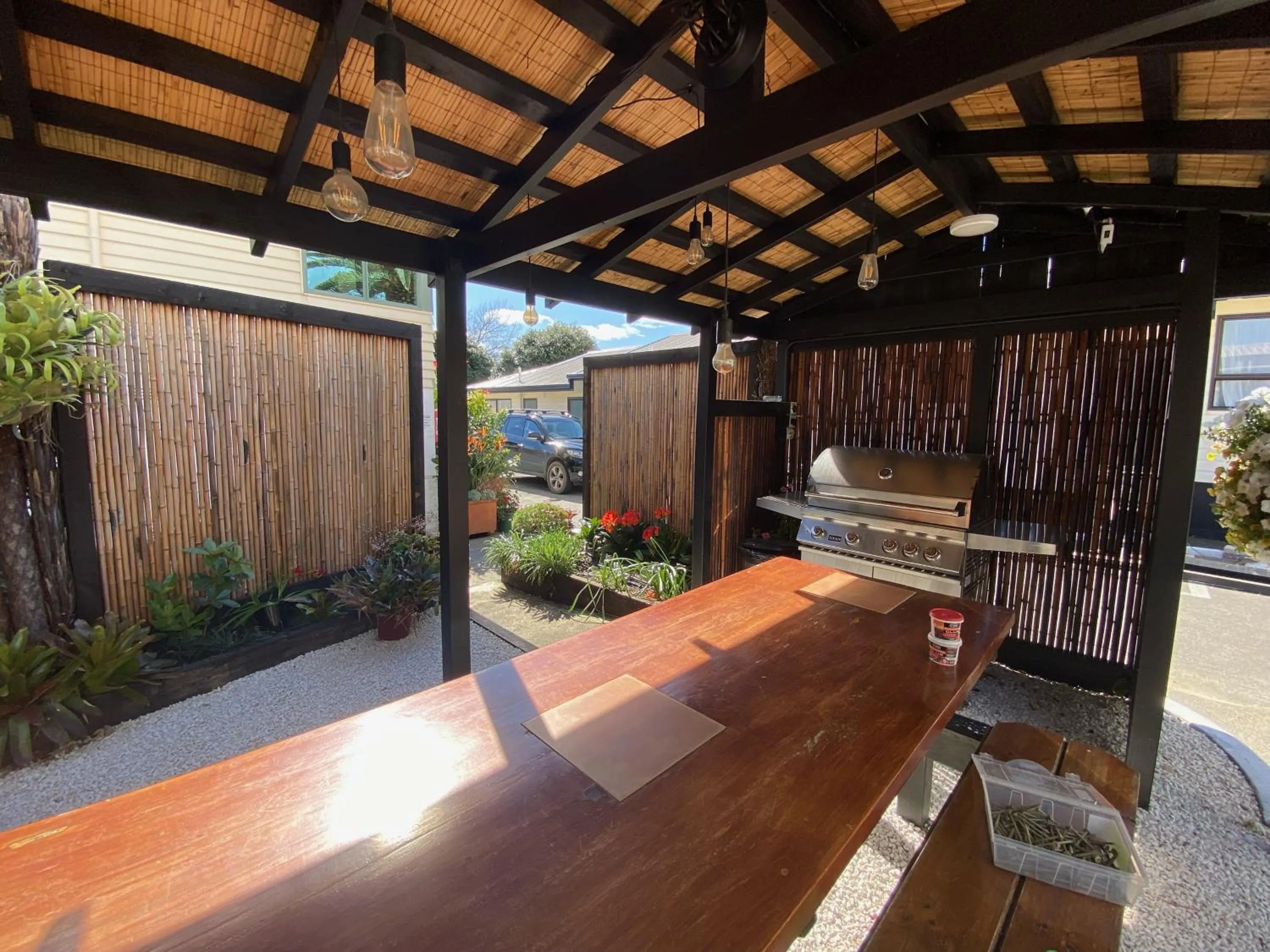 BBQ facilities in Opononi Lighthouse Motel