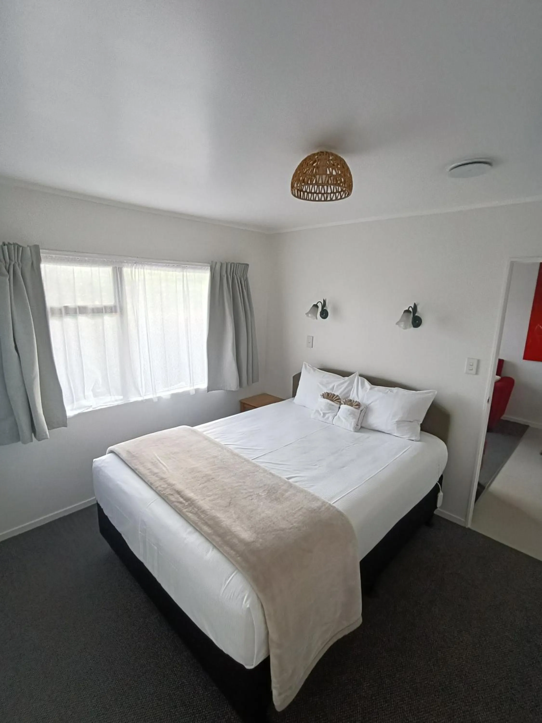 Bedroom, Bed in Opononi Lighthouse Motel