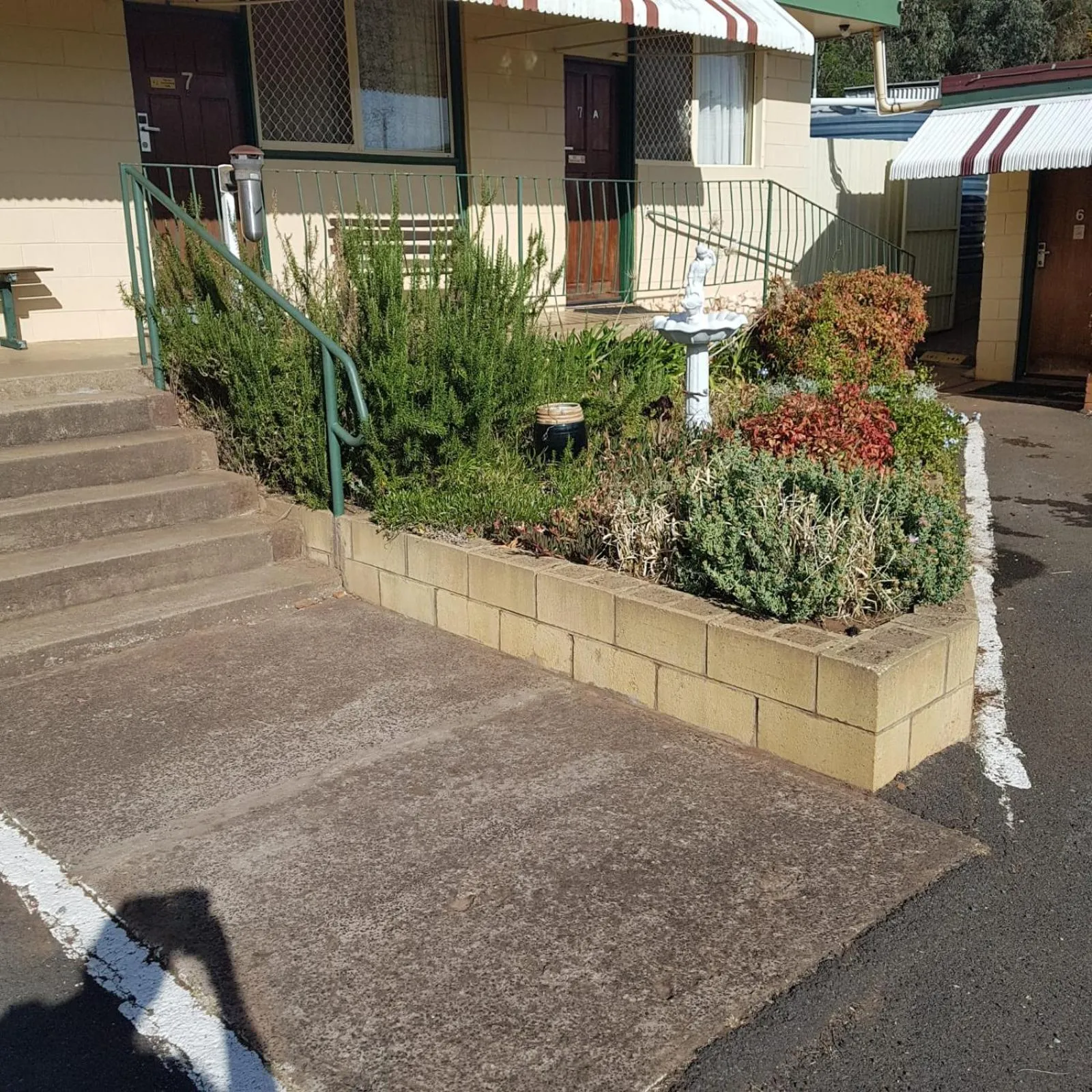 Golden Peak Motel PeakHill