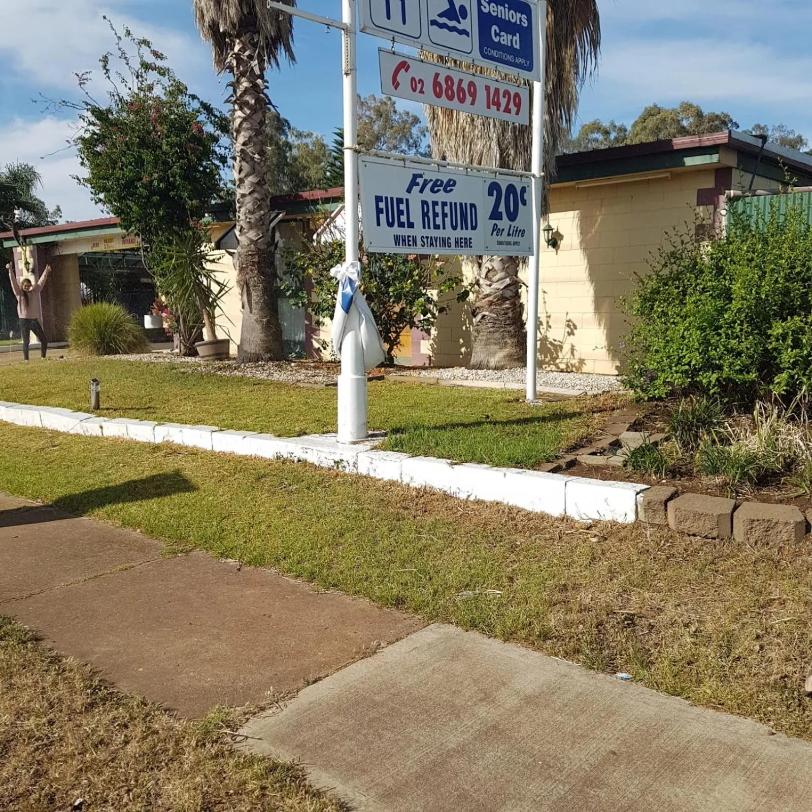 Golden Peak Motel PeakHill