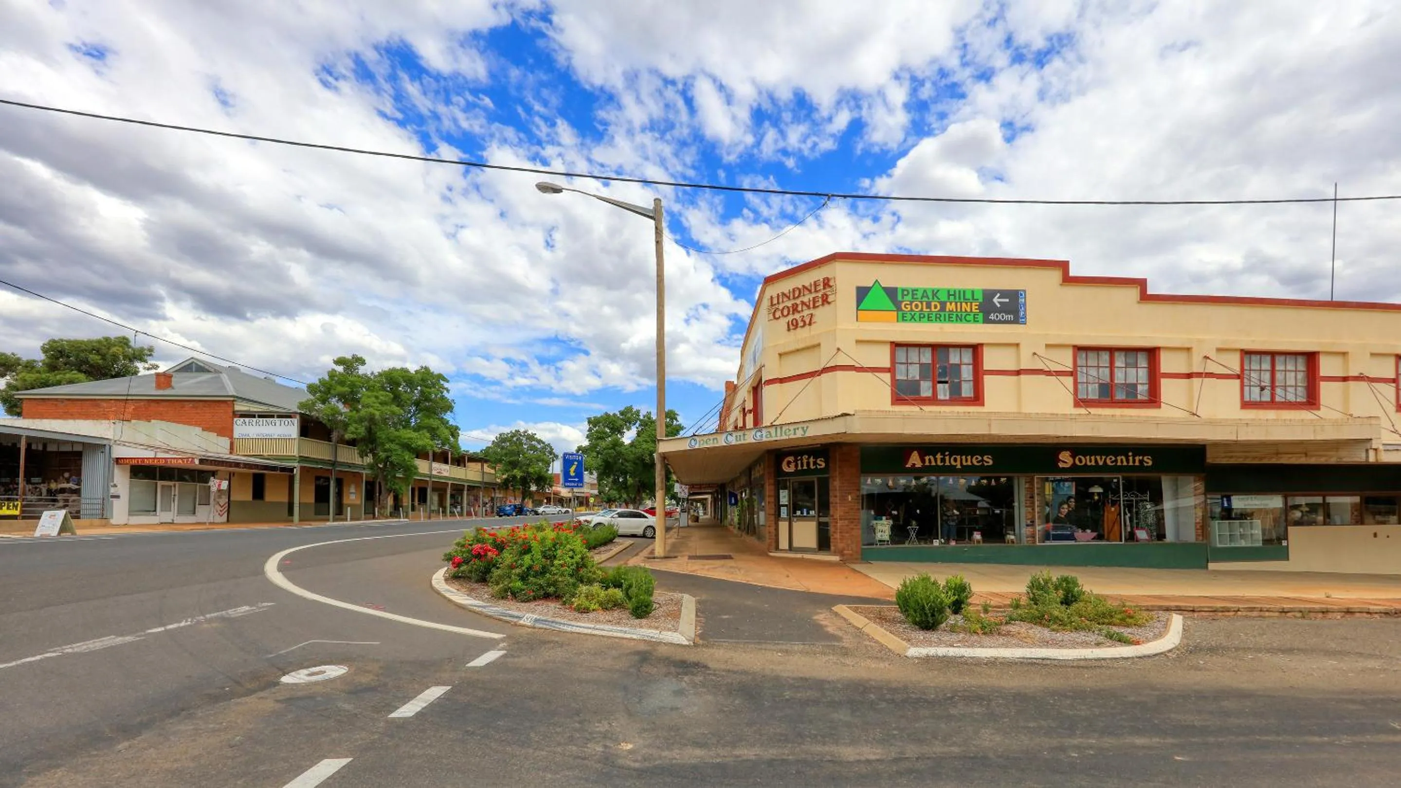 Golden Peak Motel PeakHill
