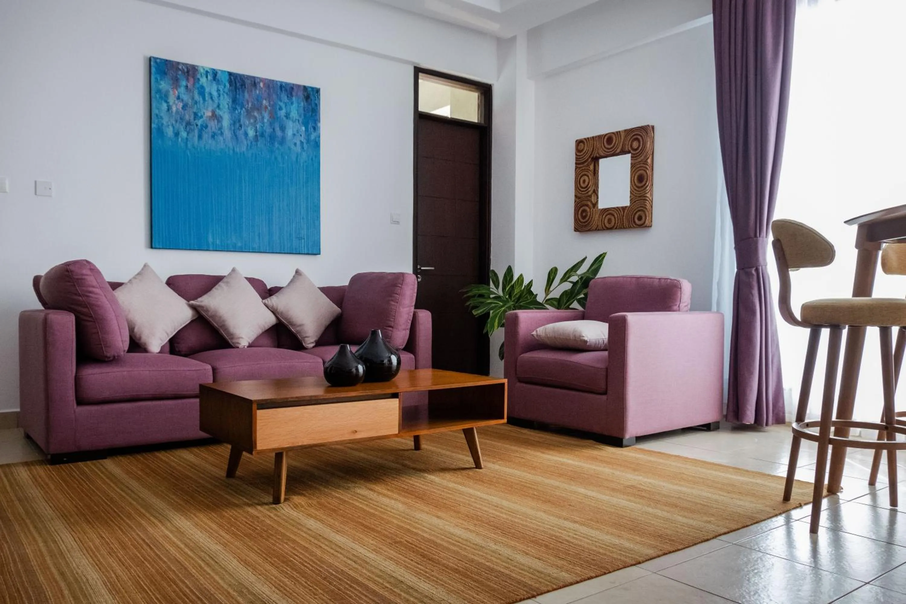 L'Aziz Suites - Near Aga Khan Hospital